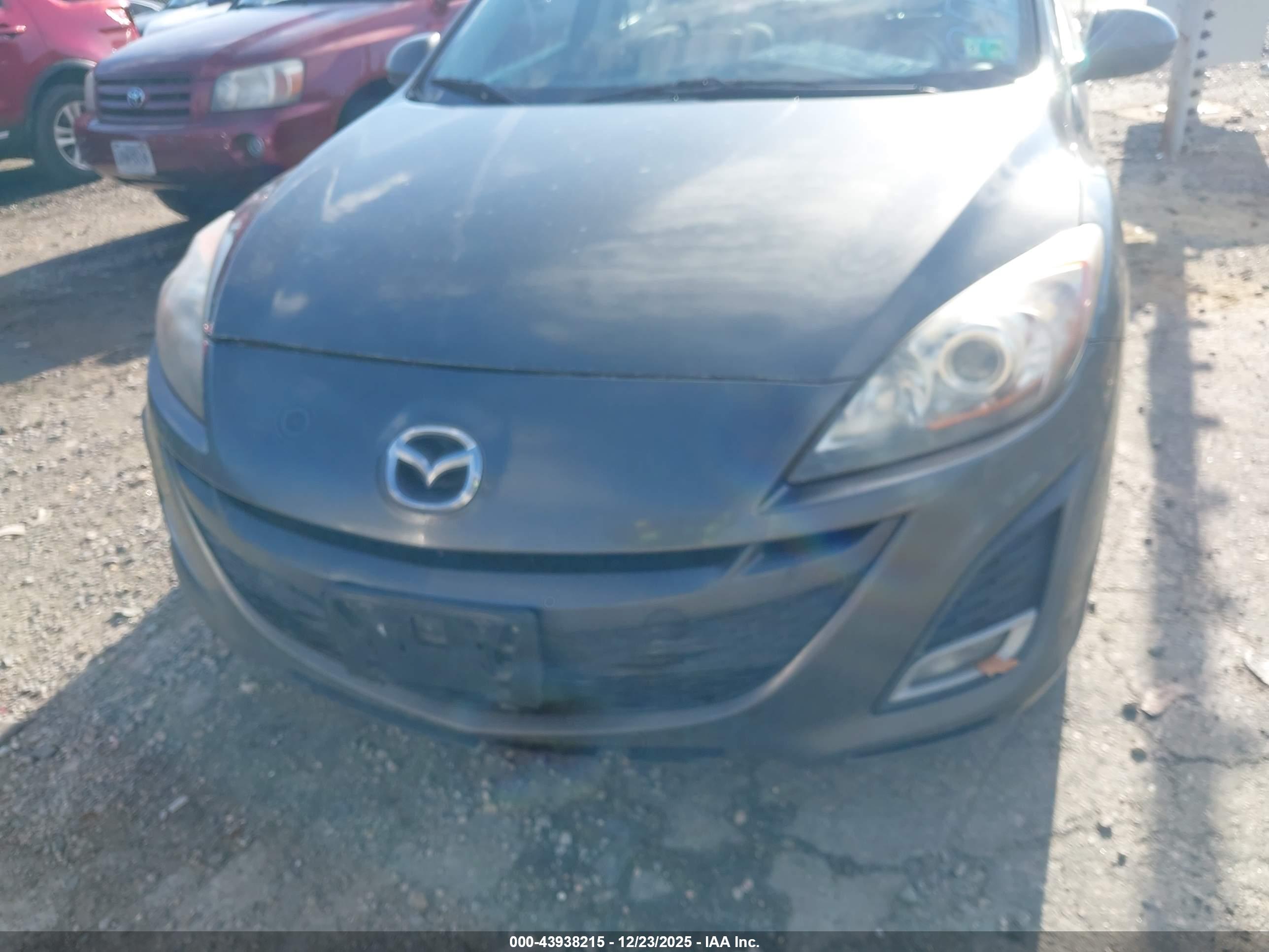 MAZDA MAZDA3 image 6