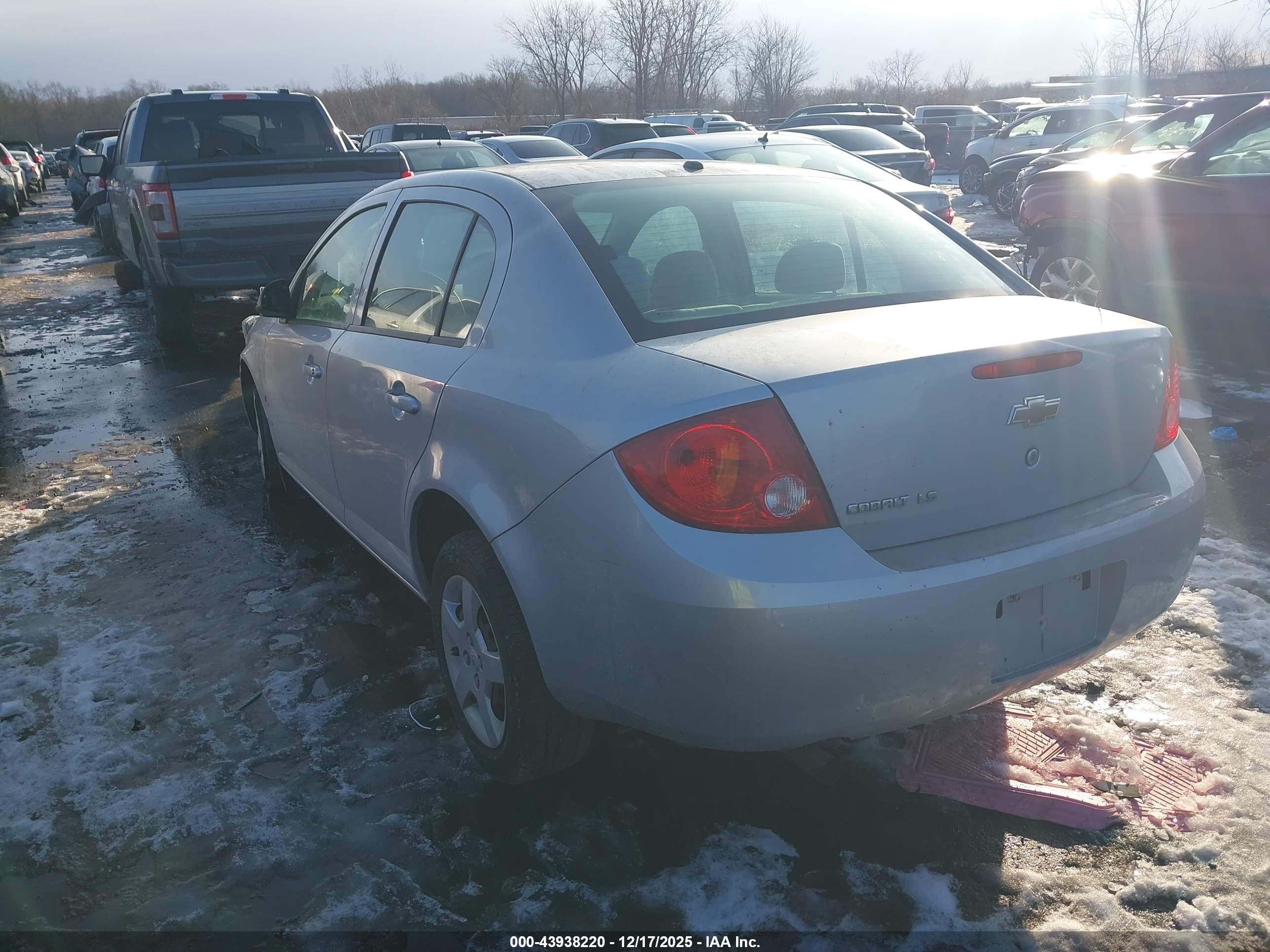 CHEVROLET COBALT image 3