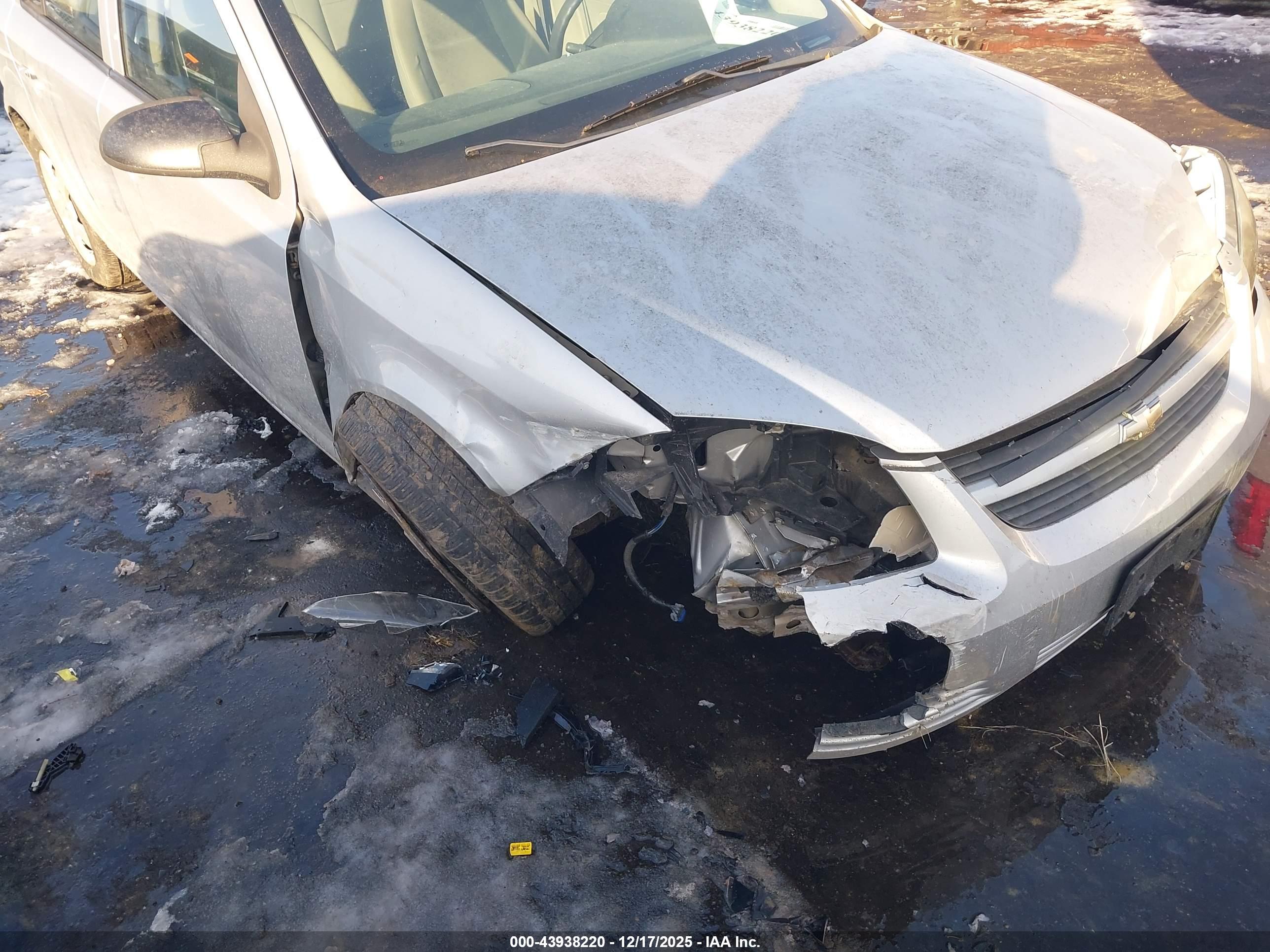 CHEVROLET COBALT image 6