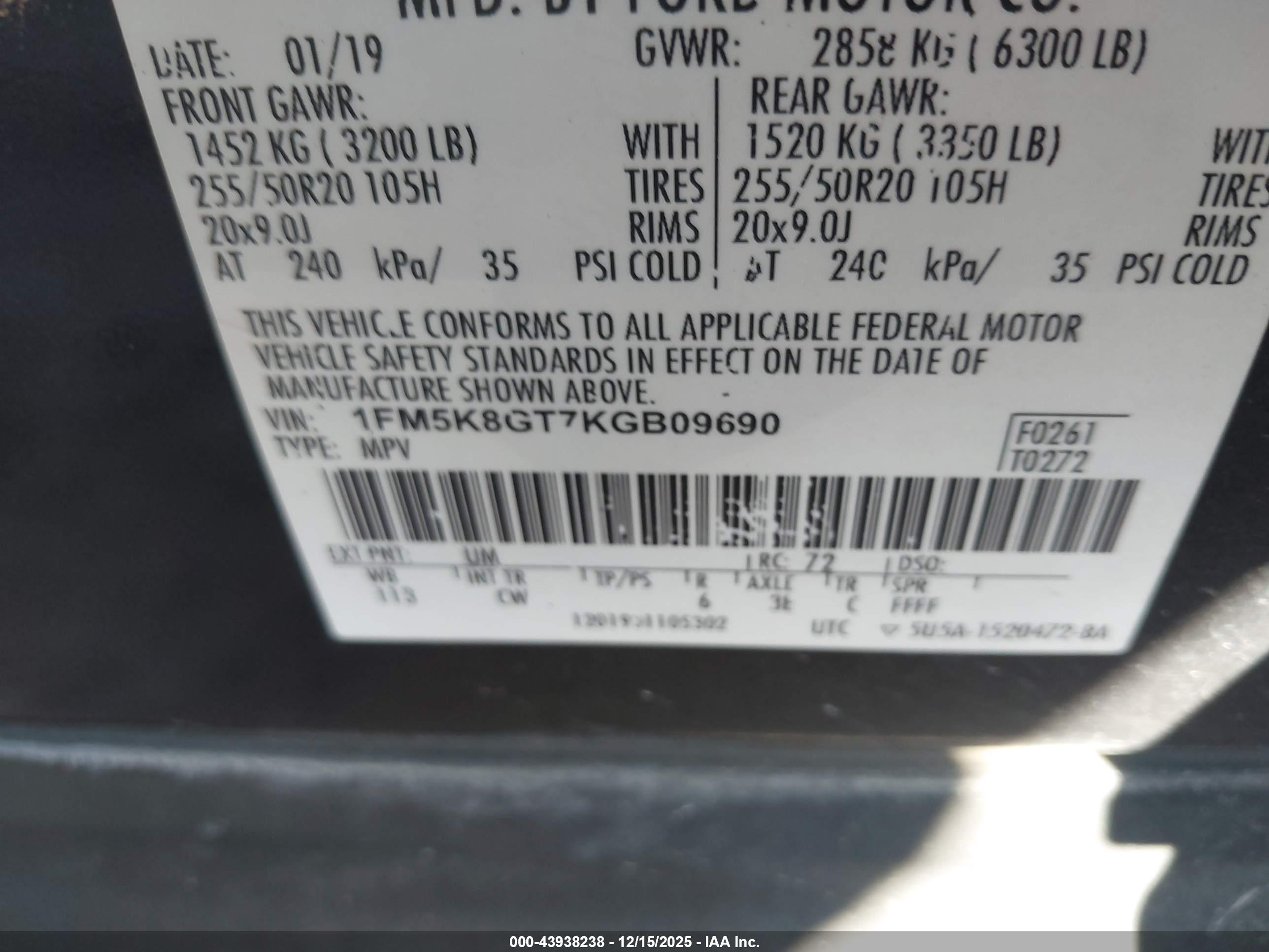 FORD EXPLORER image 9