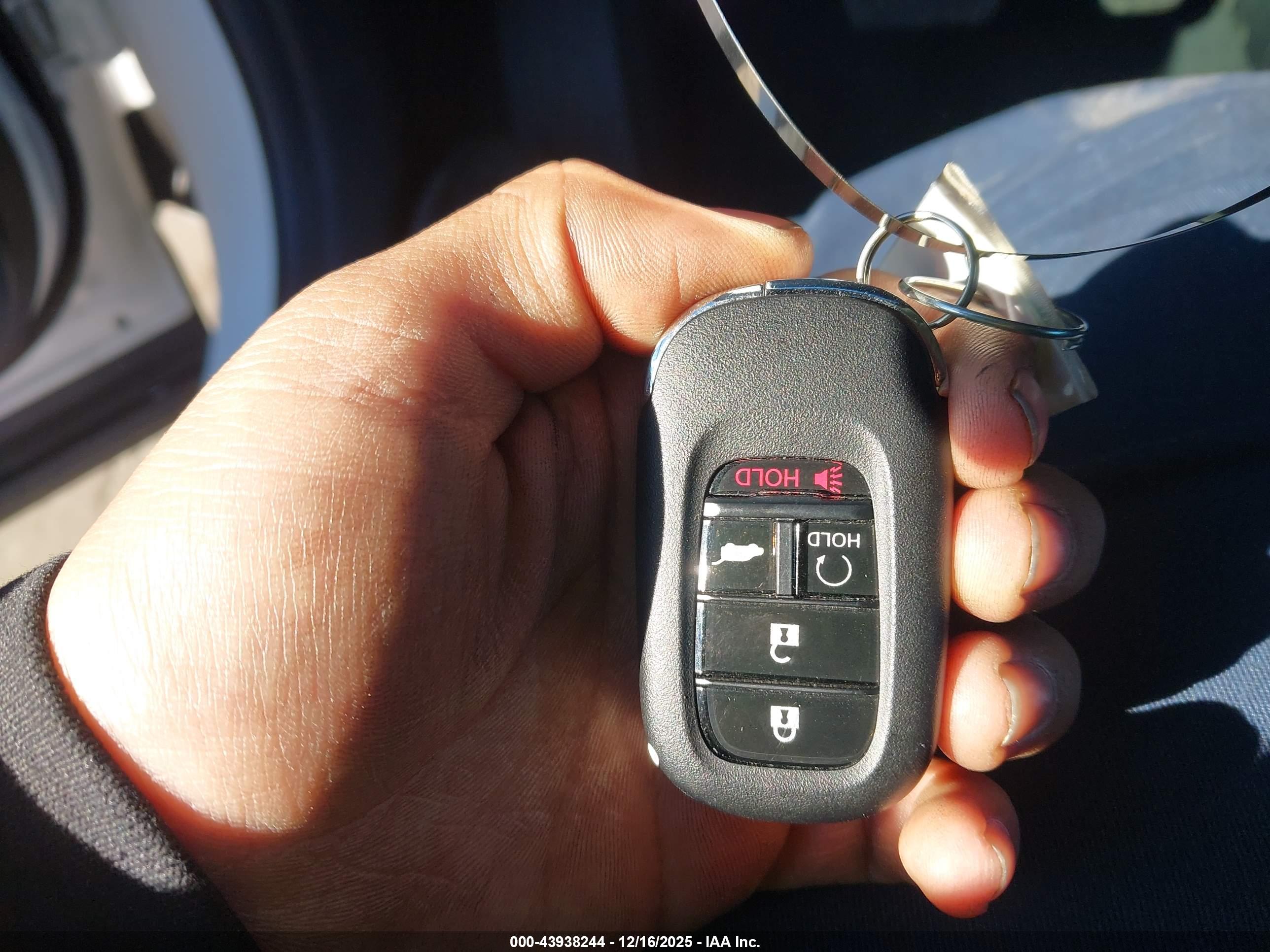 HONDA CR-V image 11