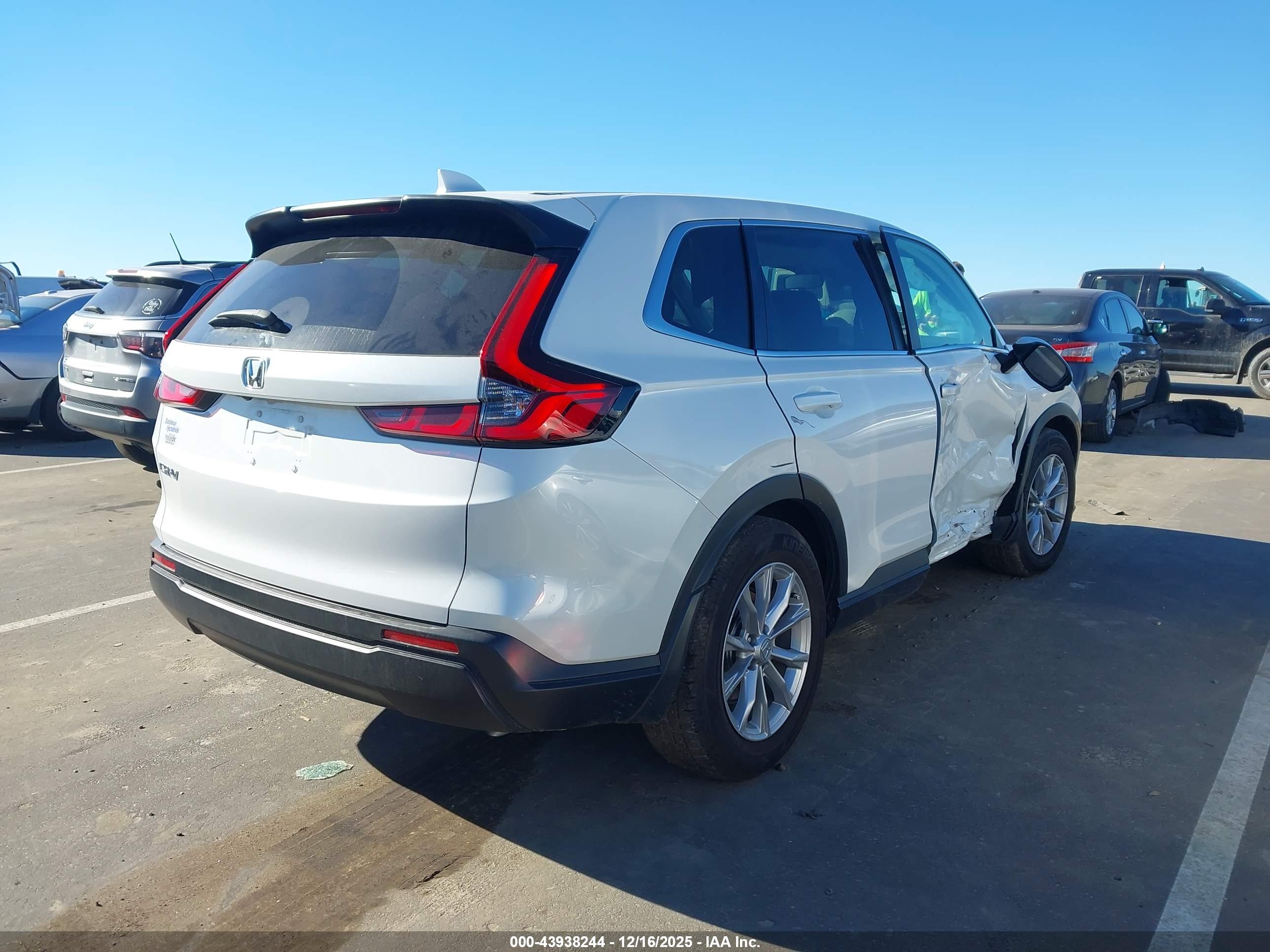 HONDA CR-V image 4