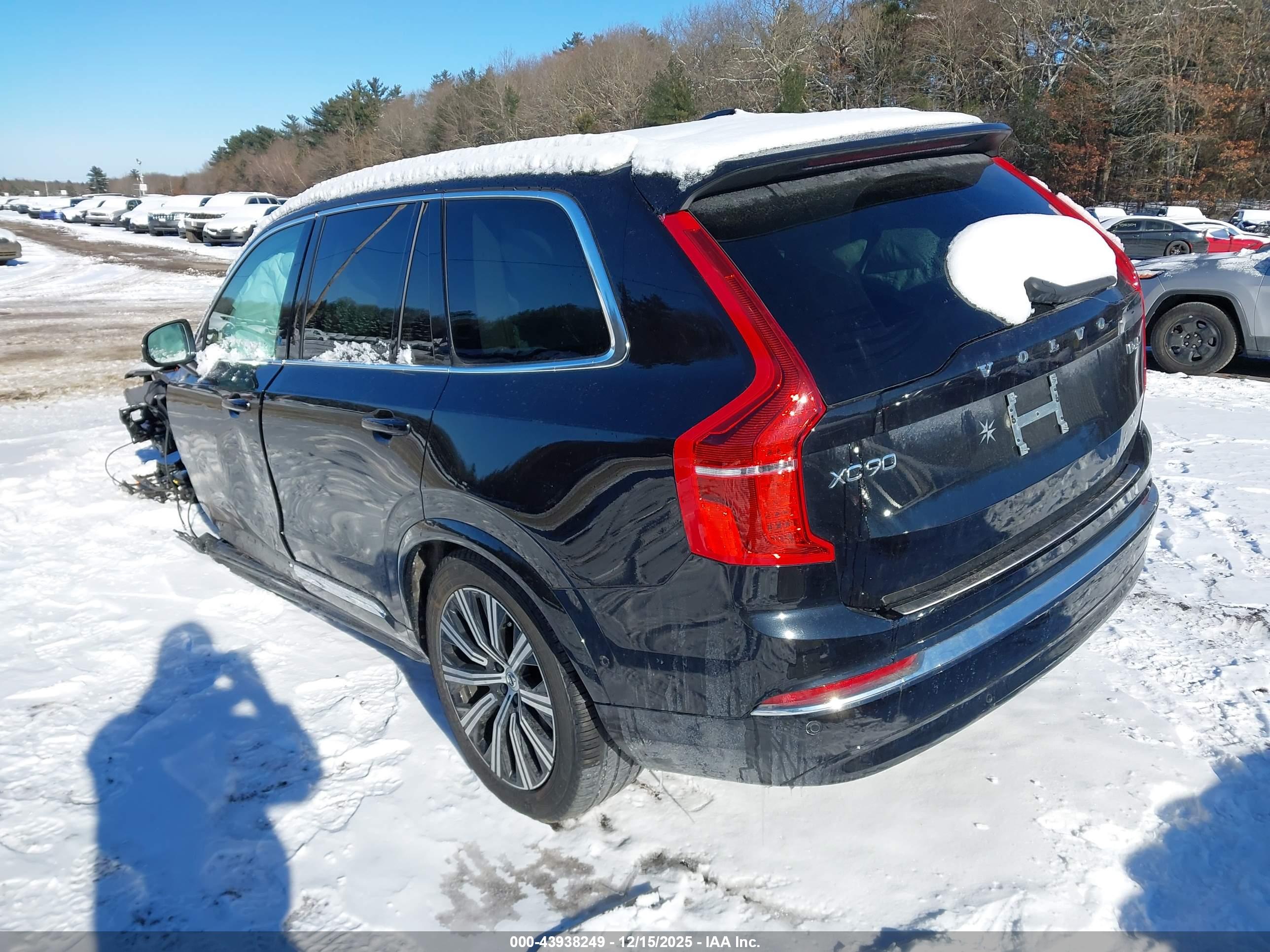 VOLVO XC90 image 3