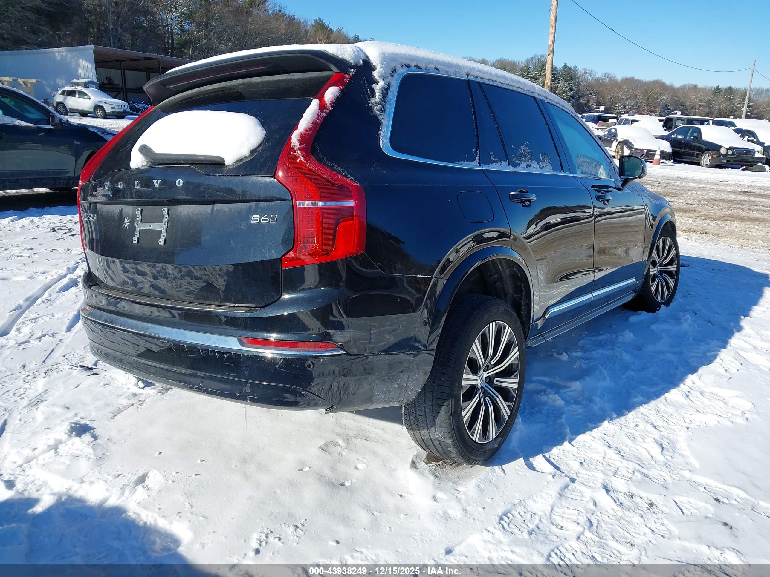 VOLVO XC90 image 4