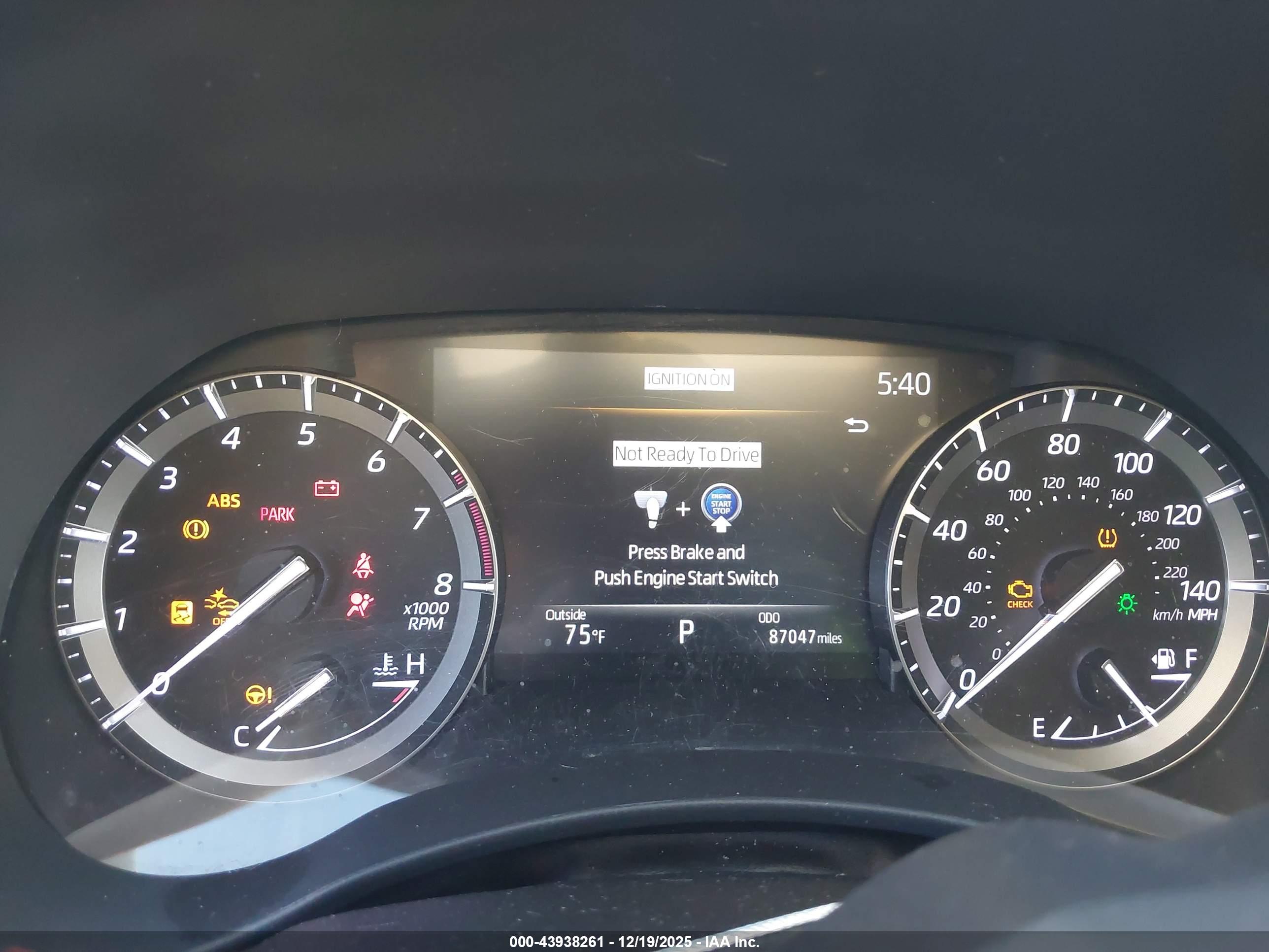 TOYOTA HIGHLANDER image 7