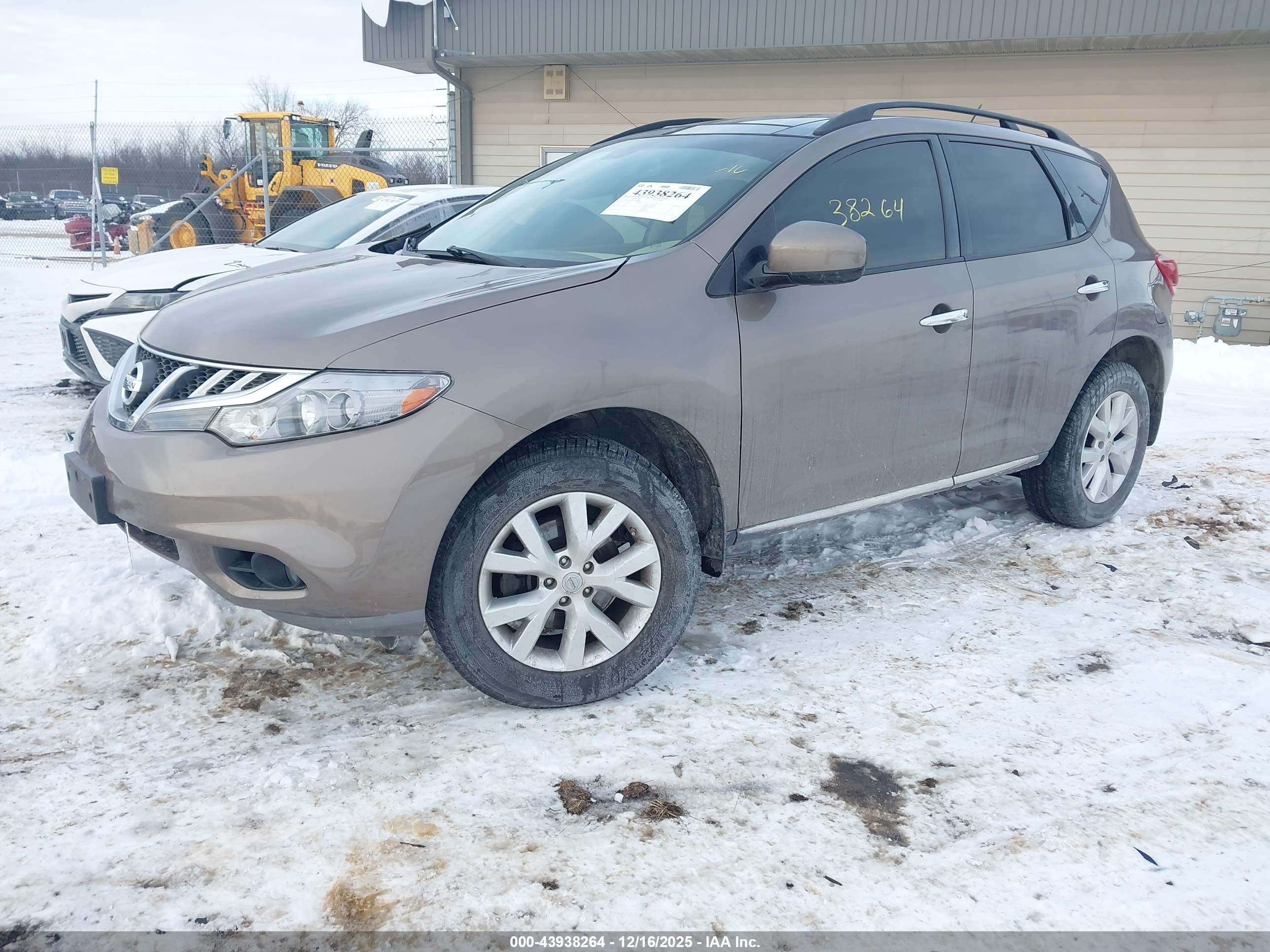 NISSAN MURANO image 2