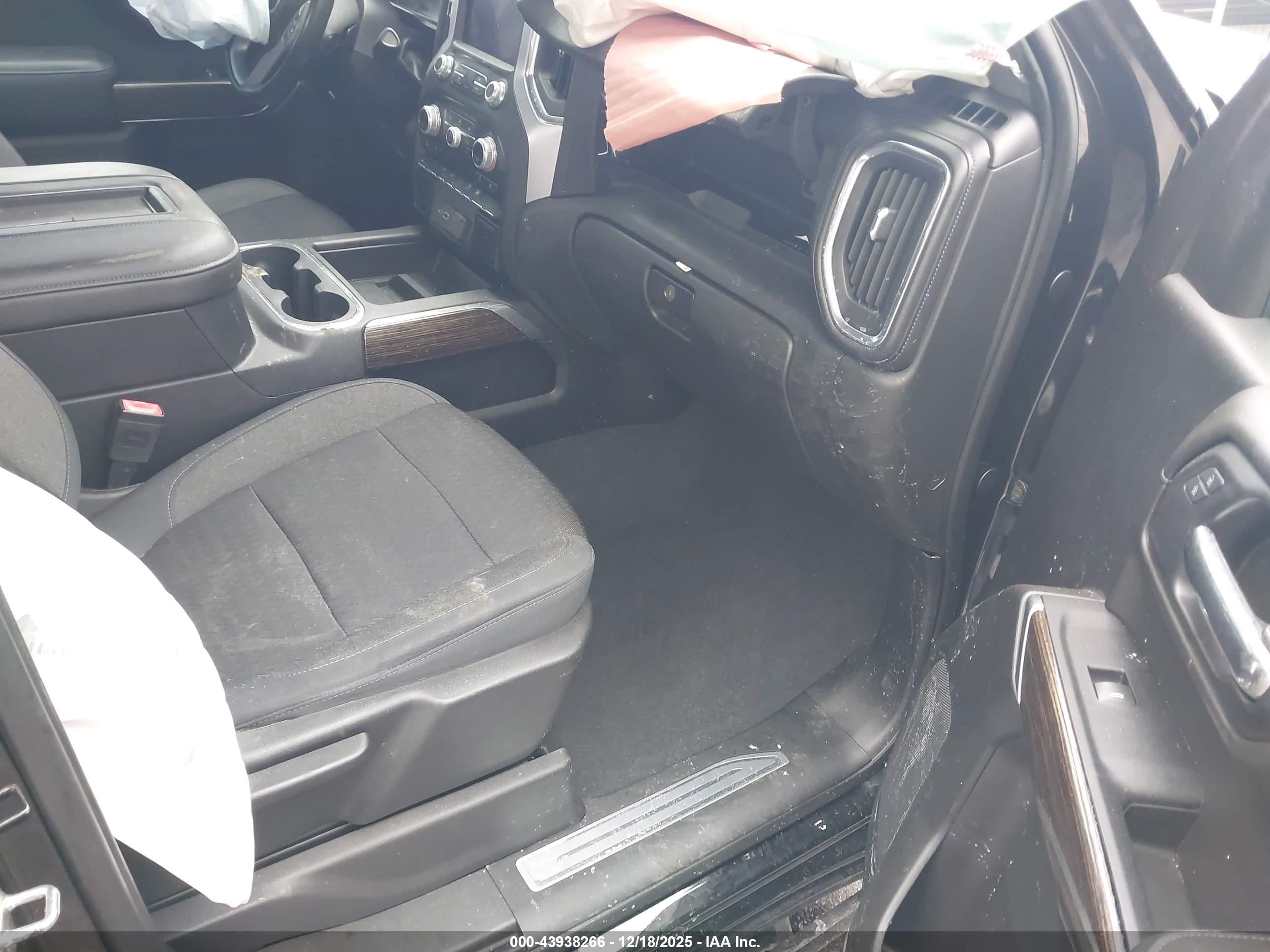 GMC SIERRA image 5