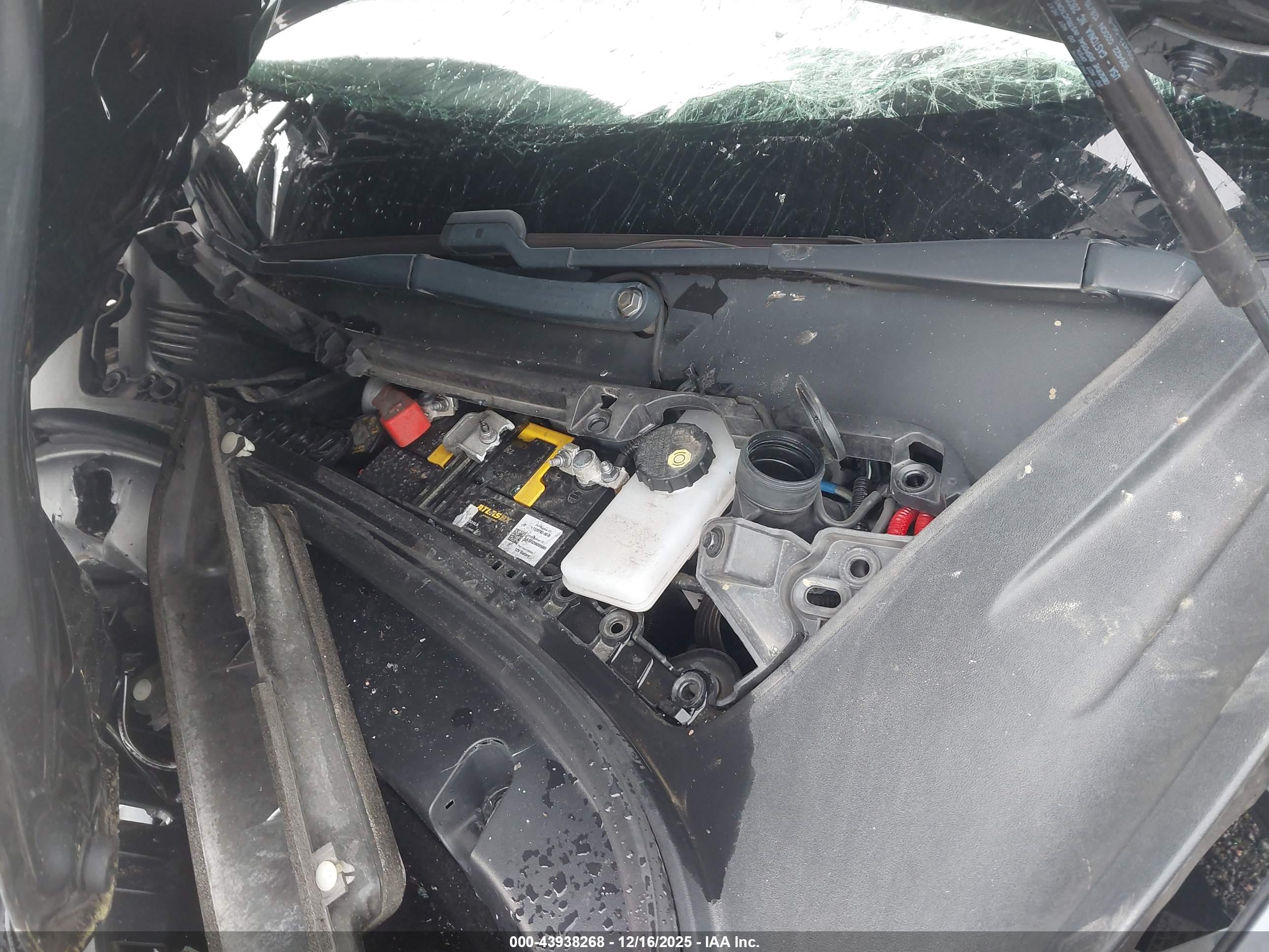 TESLA MODEL image 10