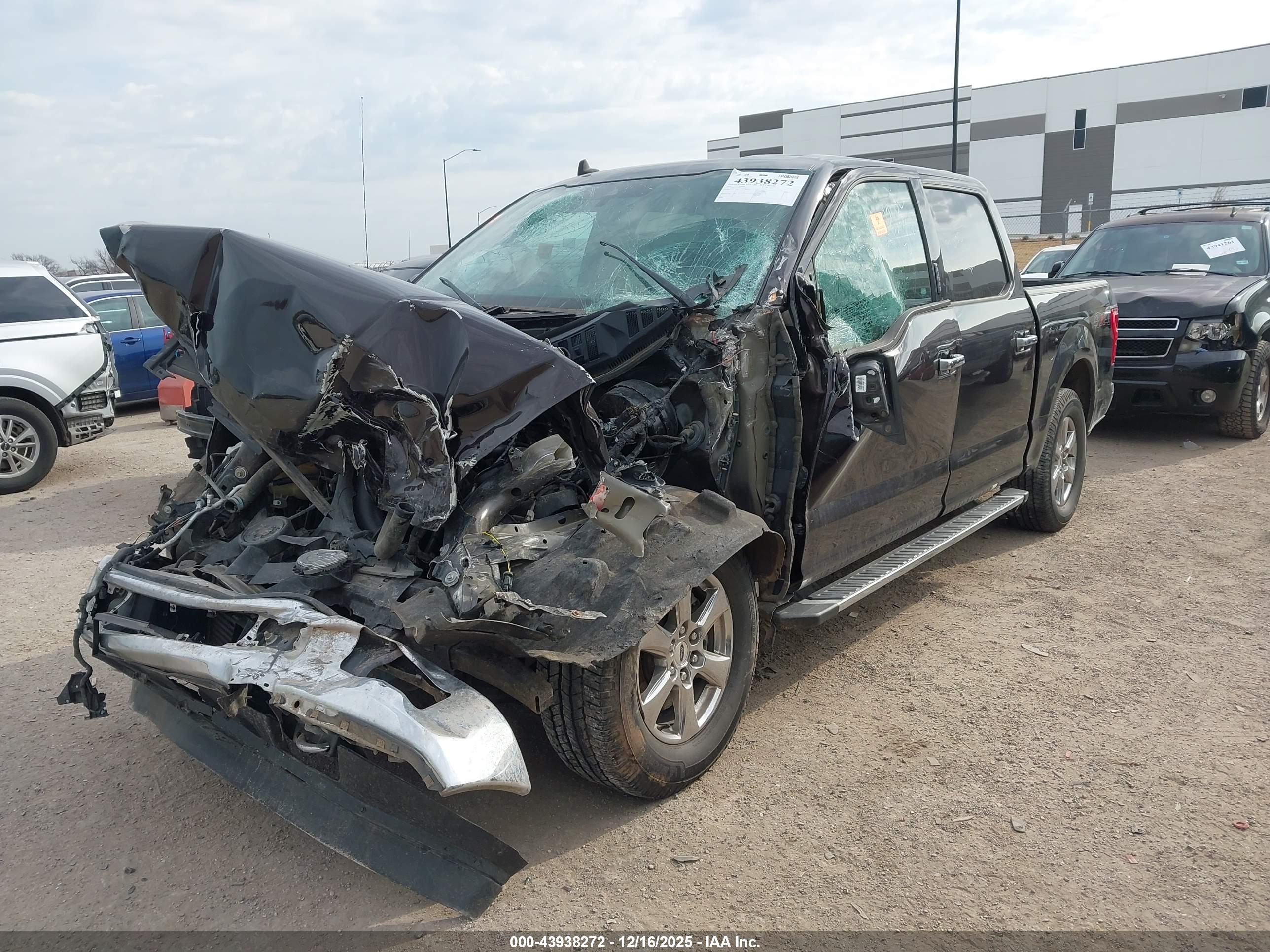 FORD F-150 image 2