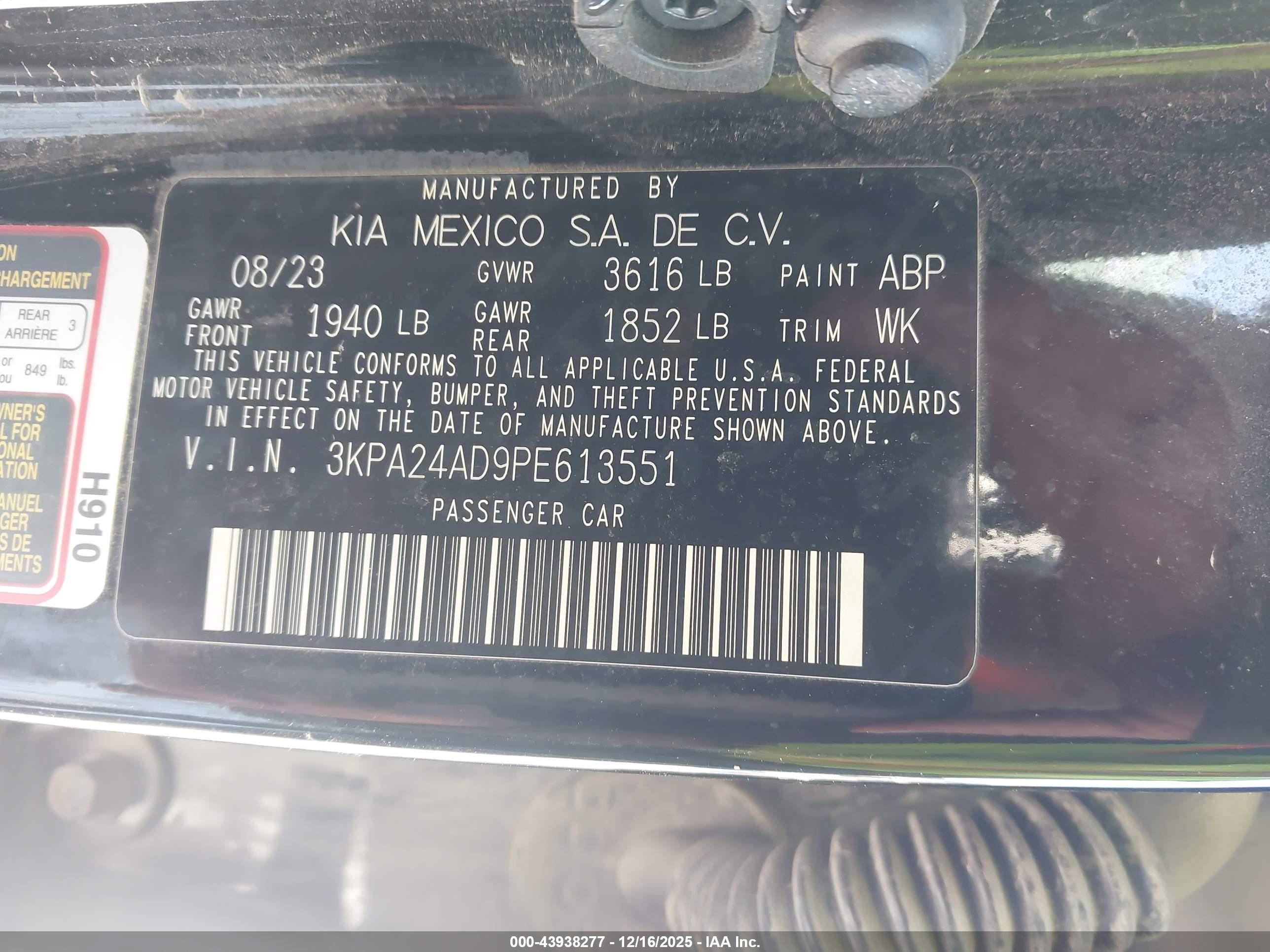 KIA RIO image 9