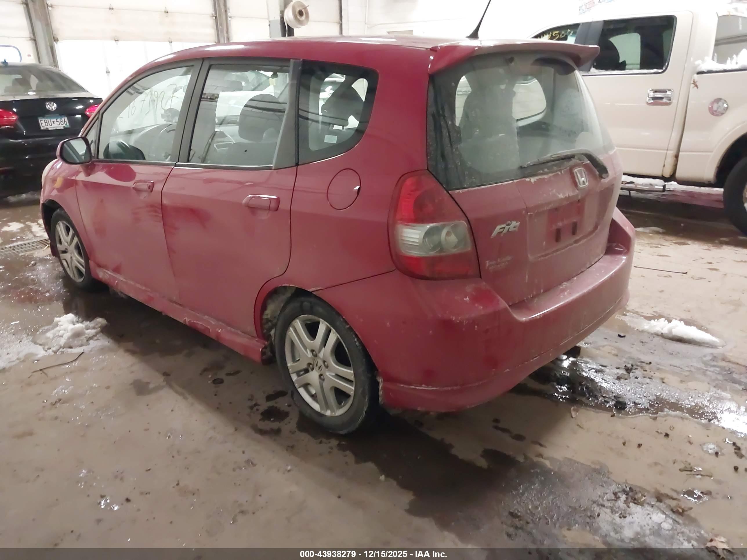 HONDA FIT image 3