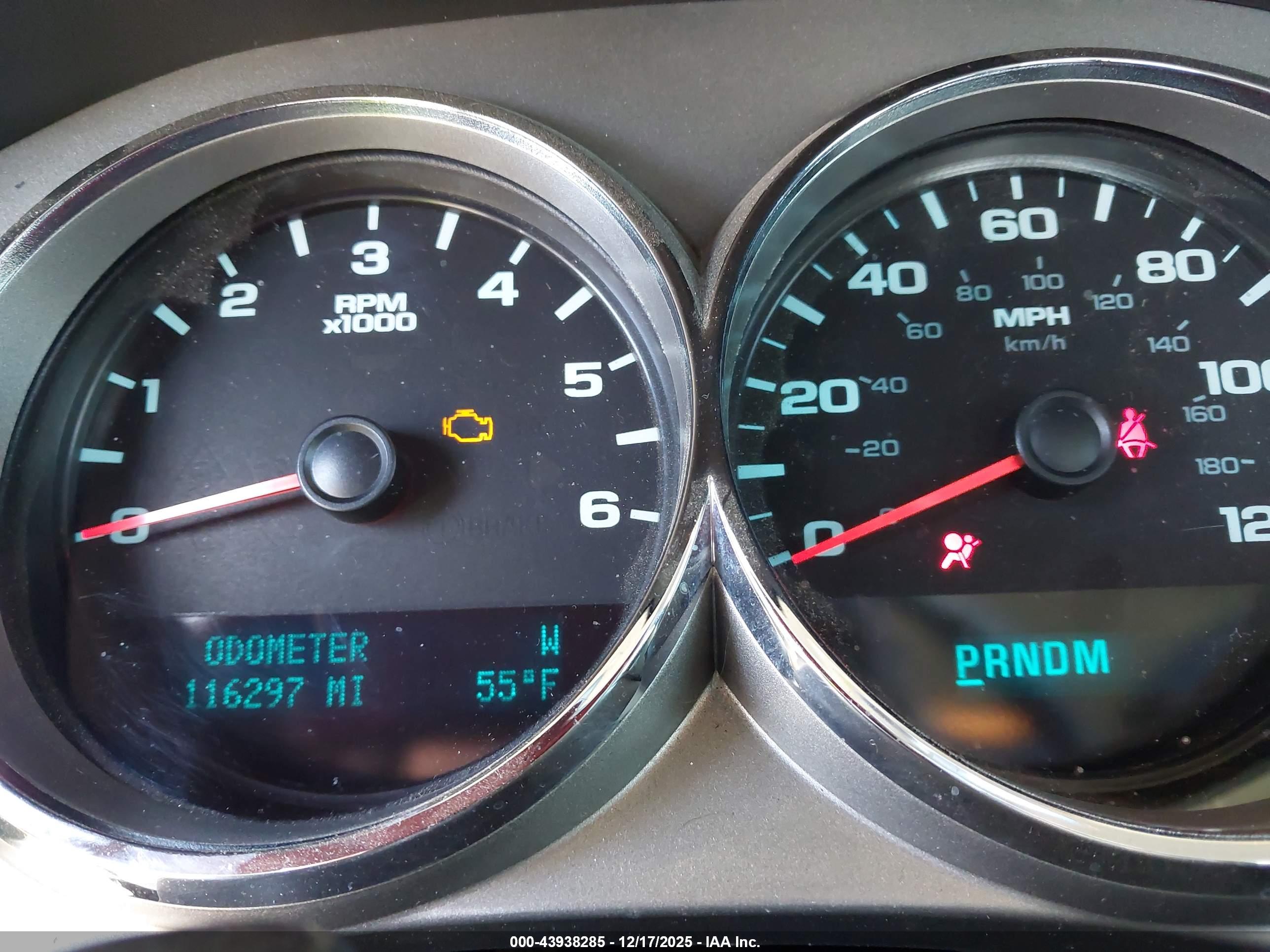 CHEVROLET SILVERADO image 7