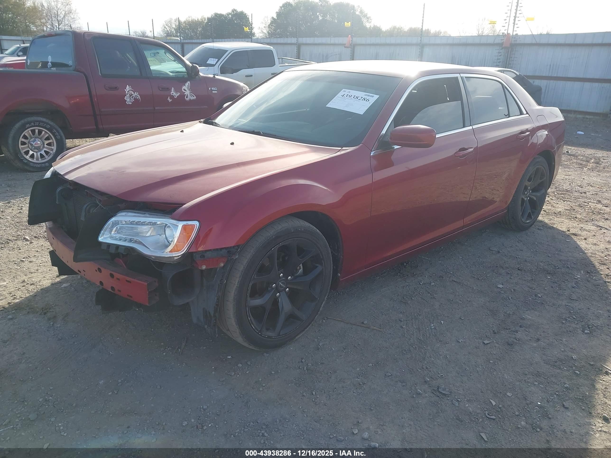 CHRYSLER 300 image 2
