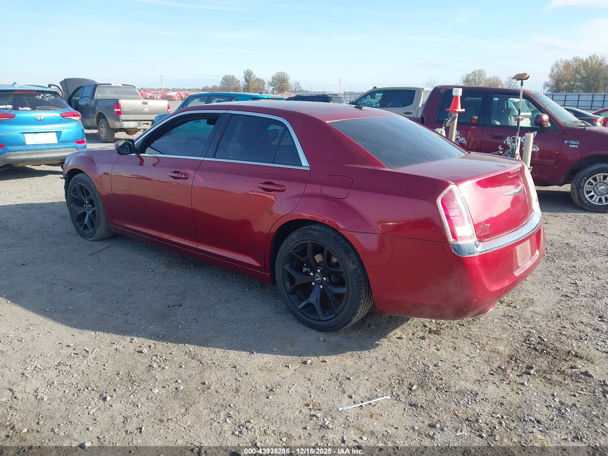 CHRYSLER 300 image 3