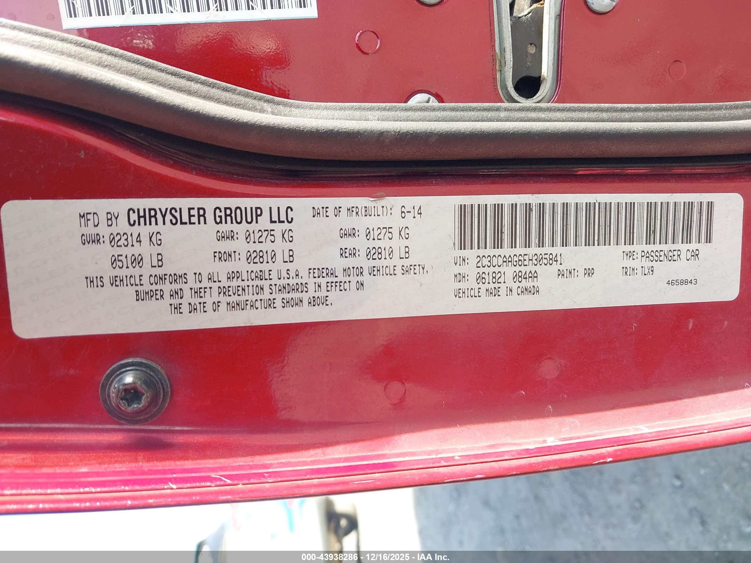 CHRYSLER 300 image 9