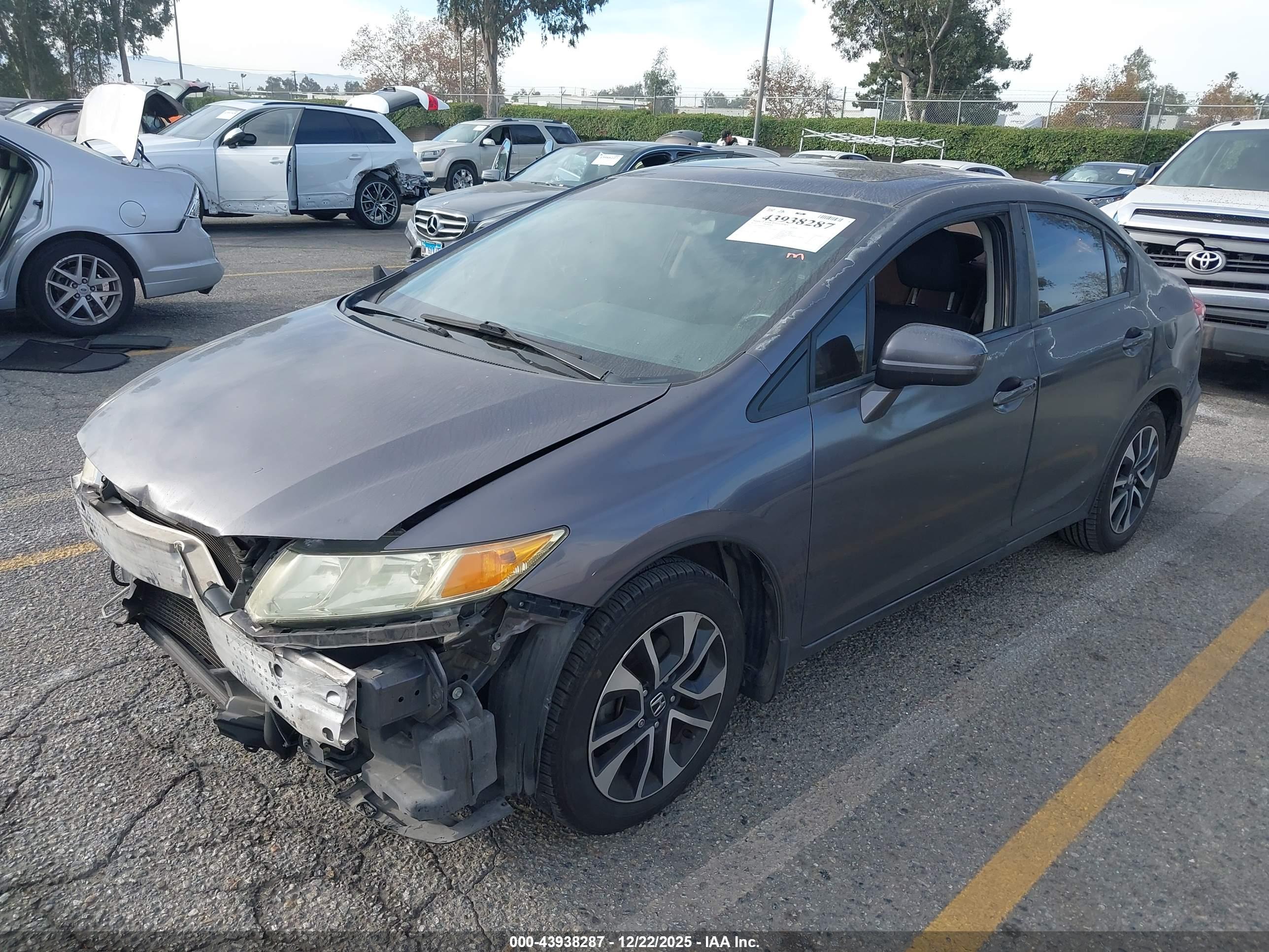 HONDA CIVIC image 2