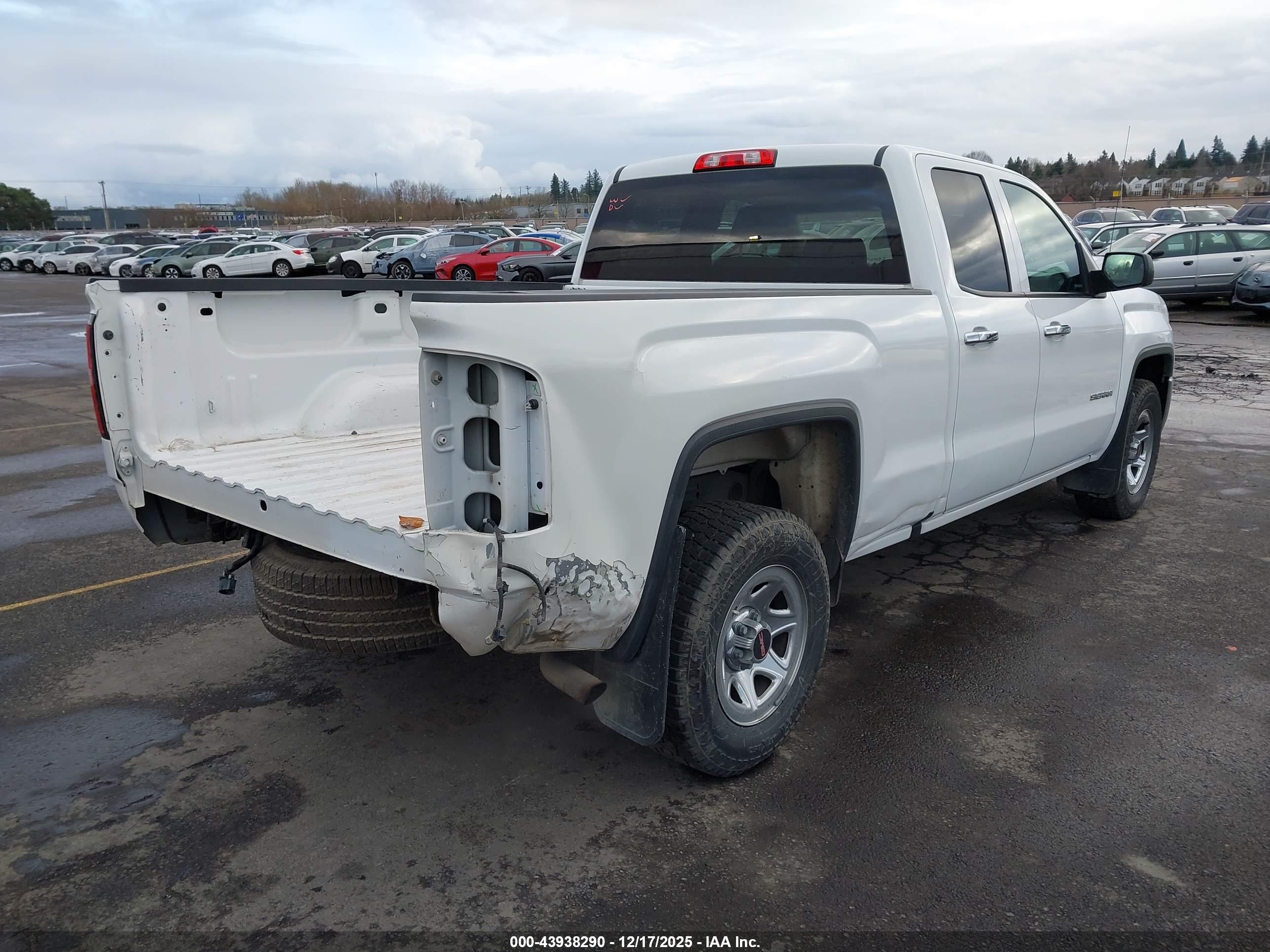GMC SIERRA image 4