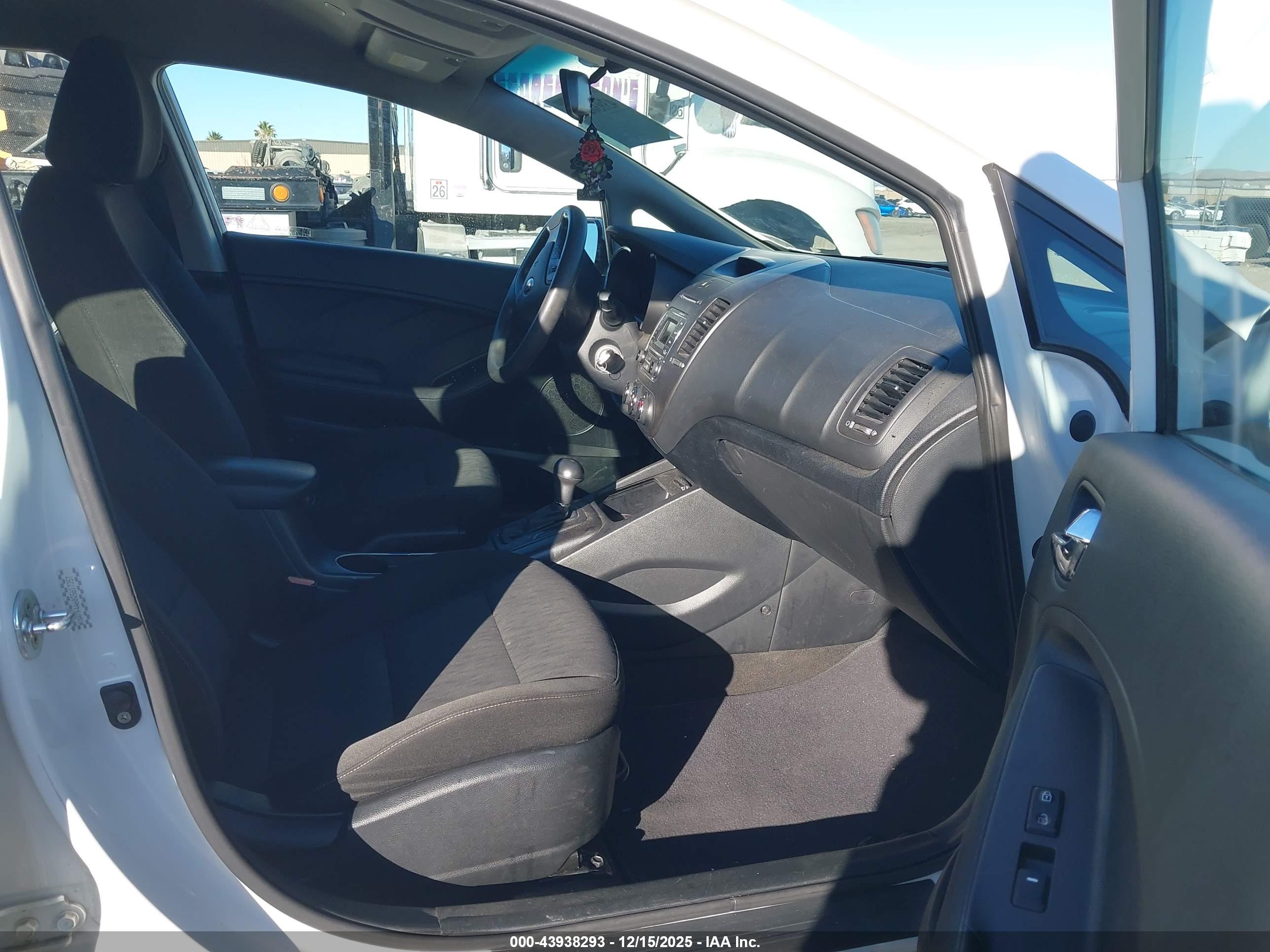 KIA FORTE image 5