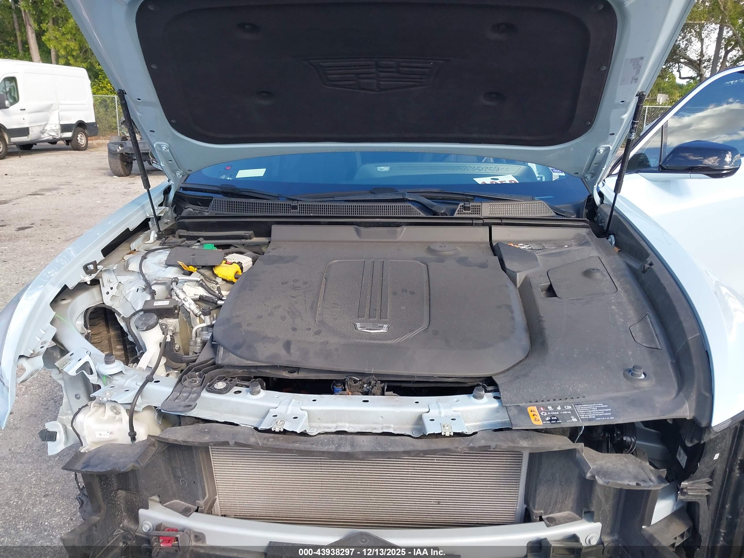CADILLAC LYRIQ image 10