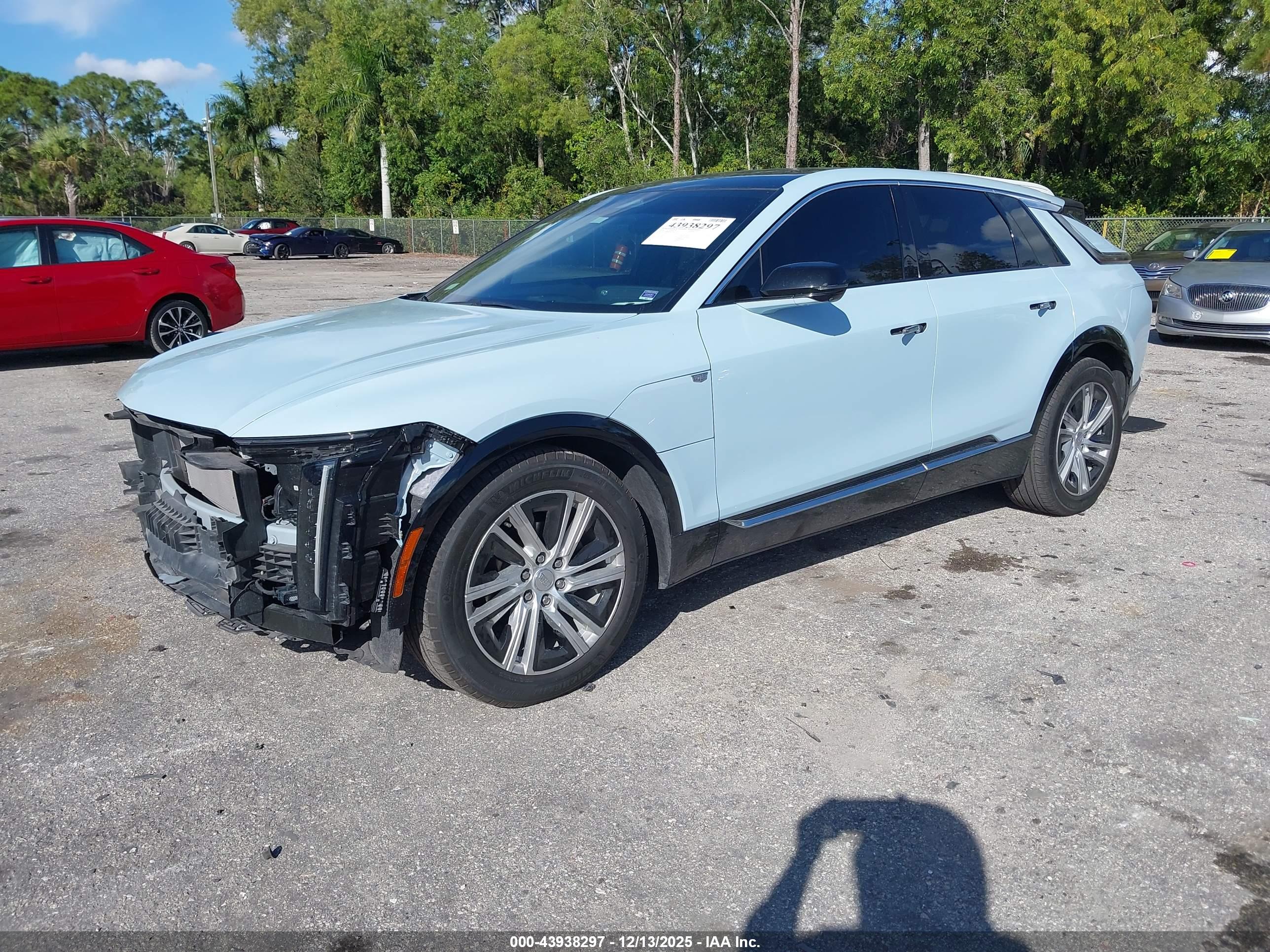 CADILLAC LYRIQ image 2