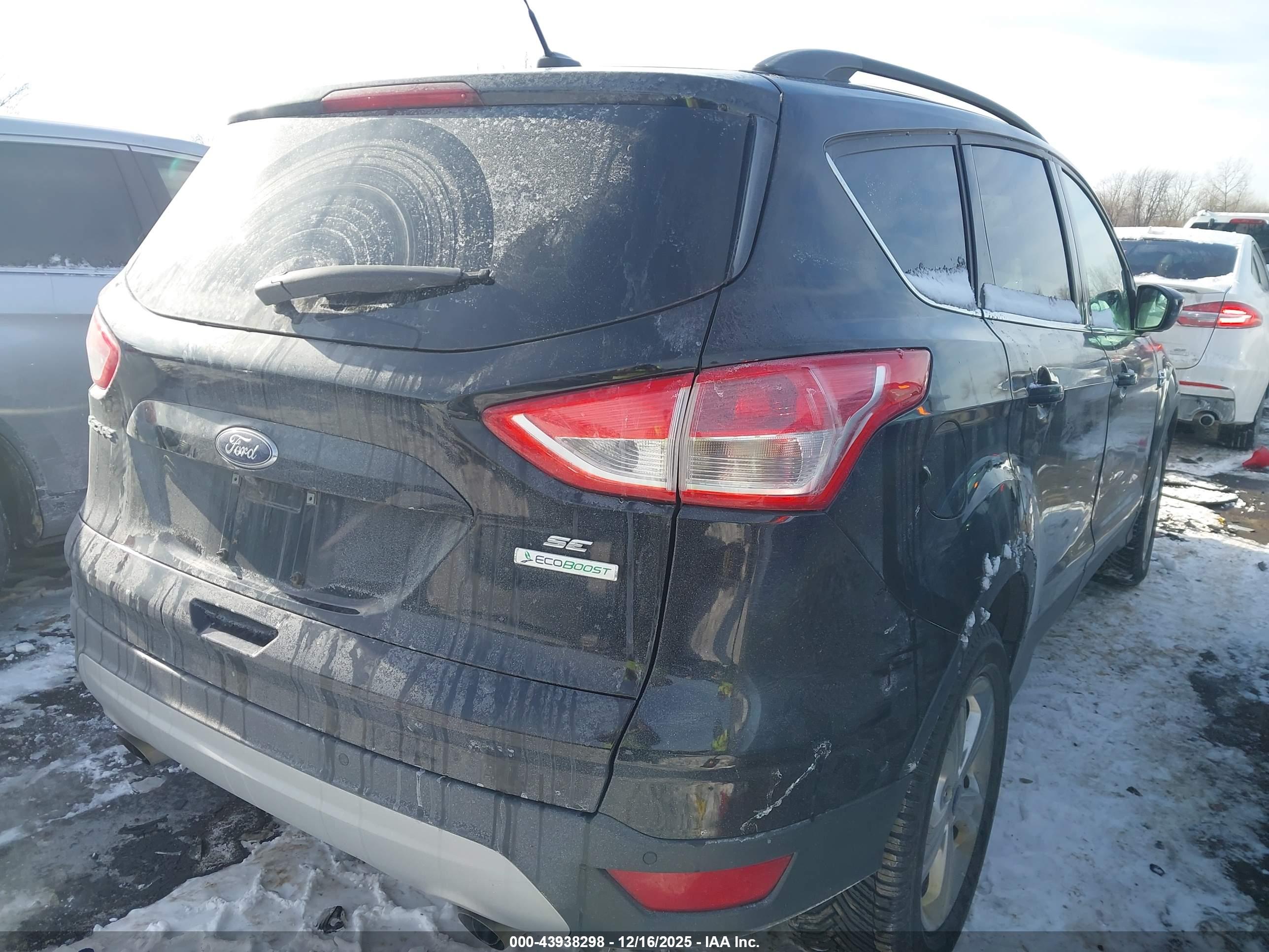 FORD ESCAPE image 4