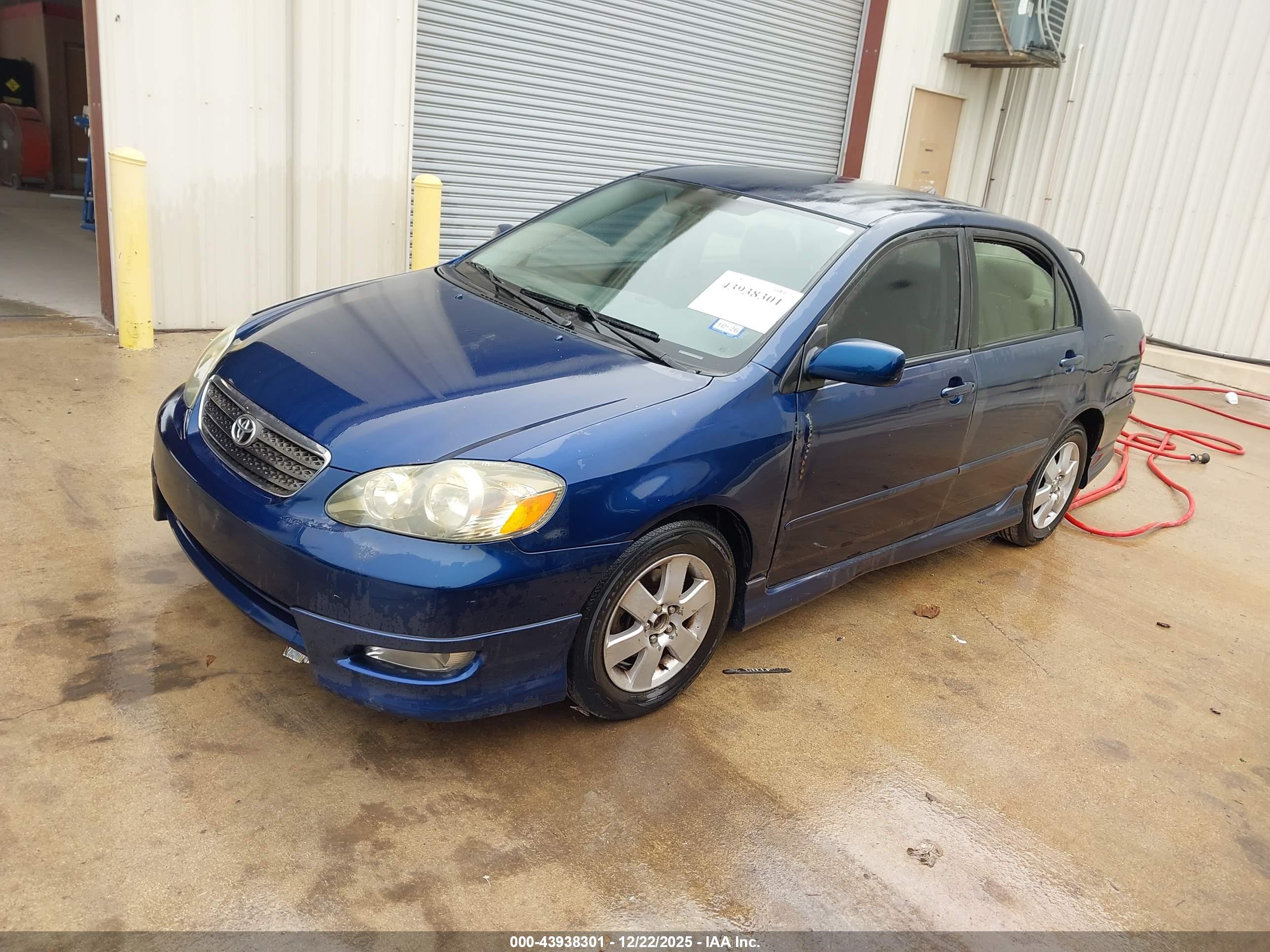 TOYOTA COROLLA image 2