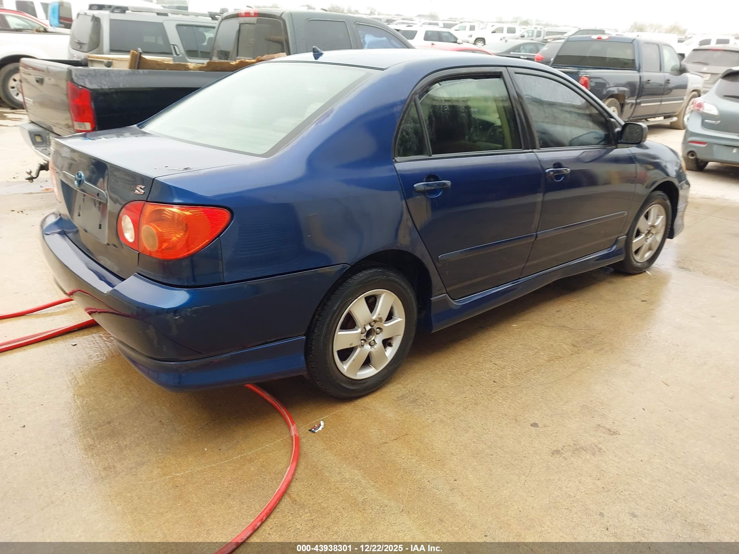 TOYOTA COROLLA image 4