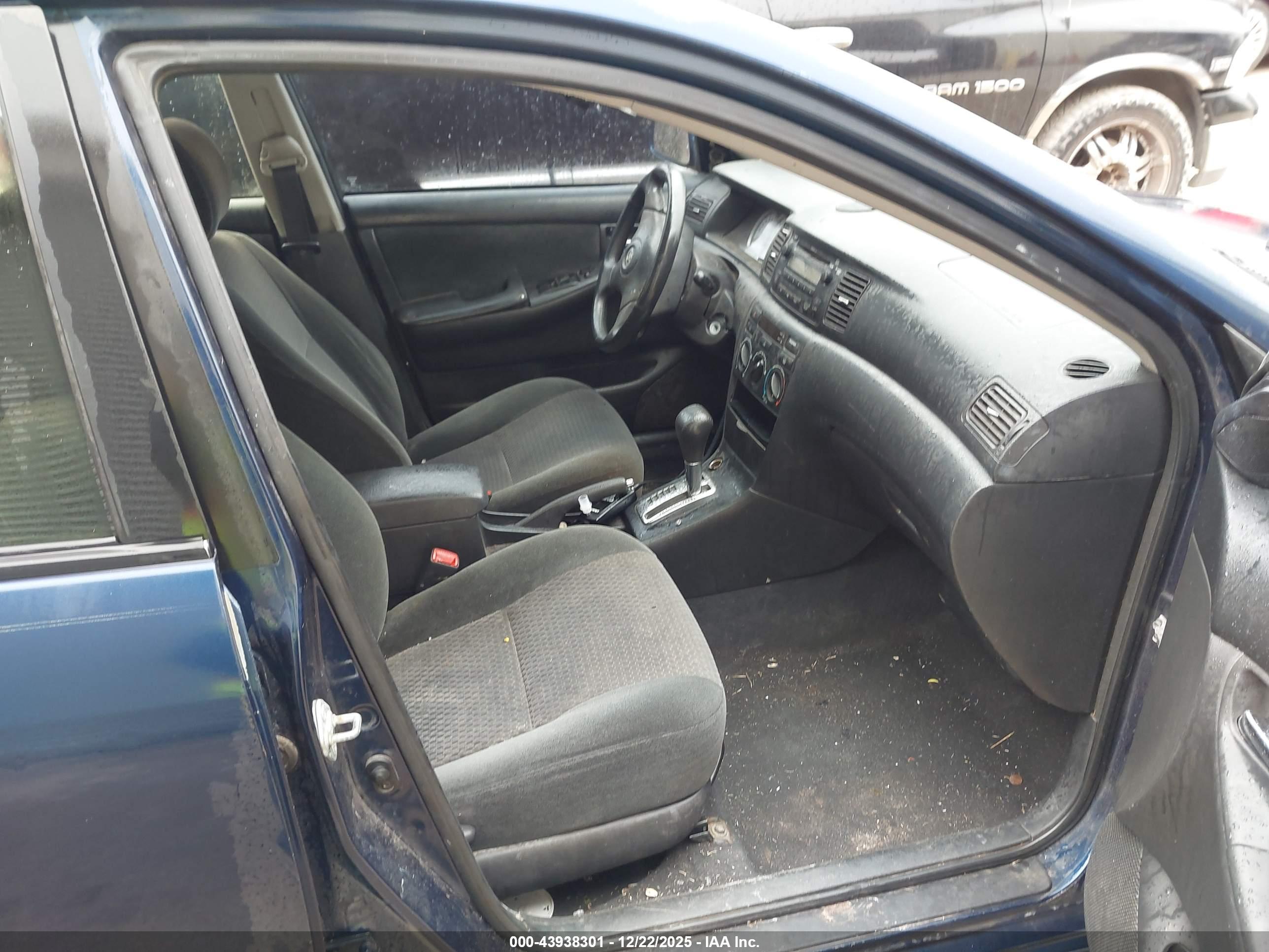 TOYOTA COROLLA image 5