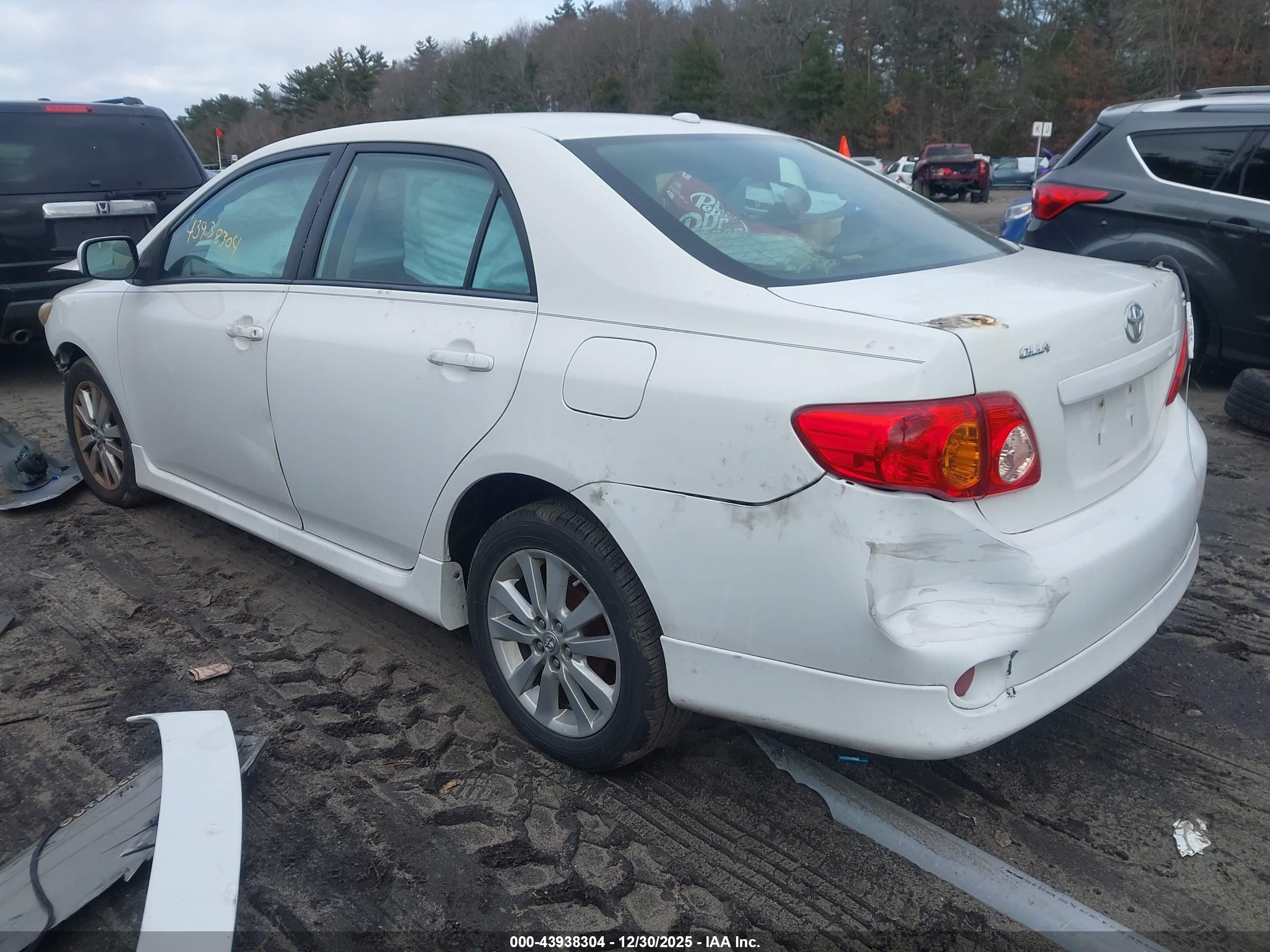 TOYOTA COROLLA image 3