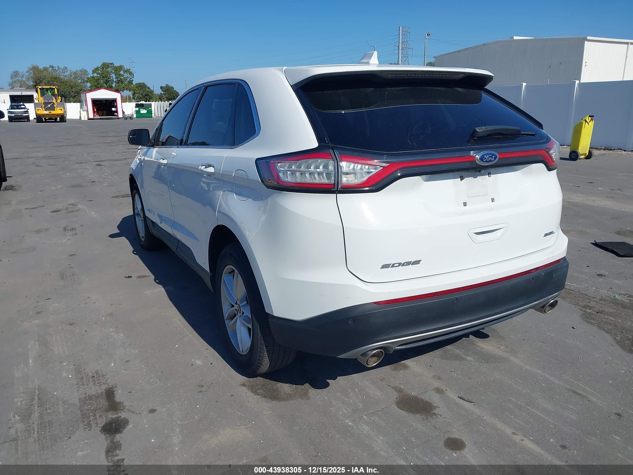 FORD EDGE image 3
