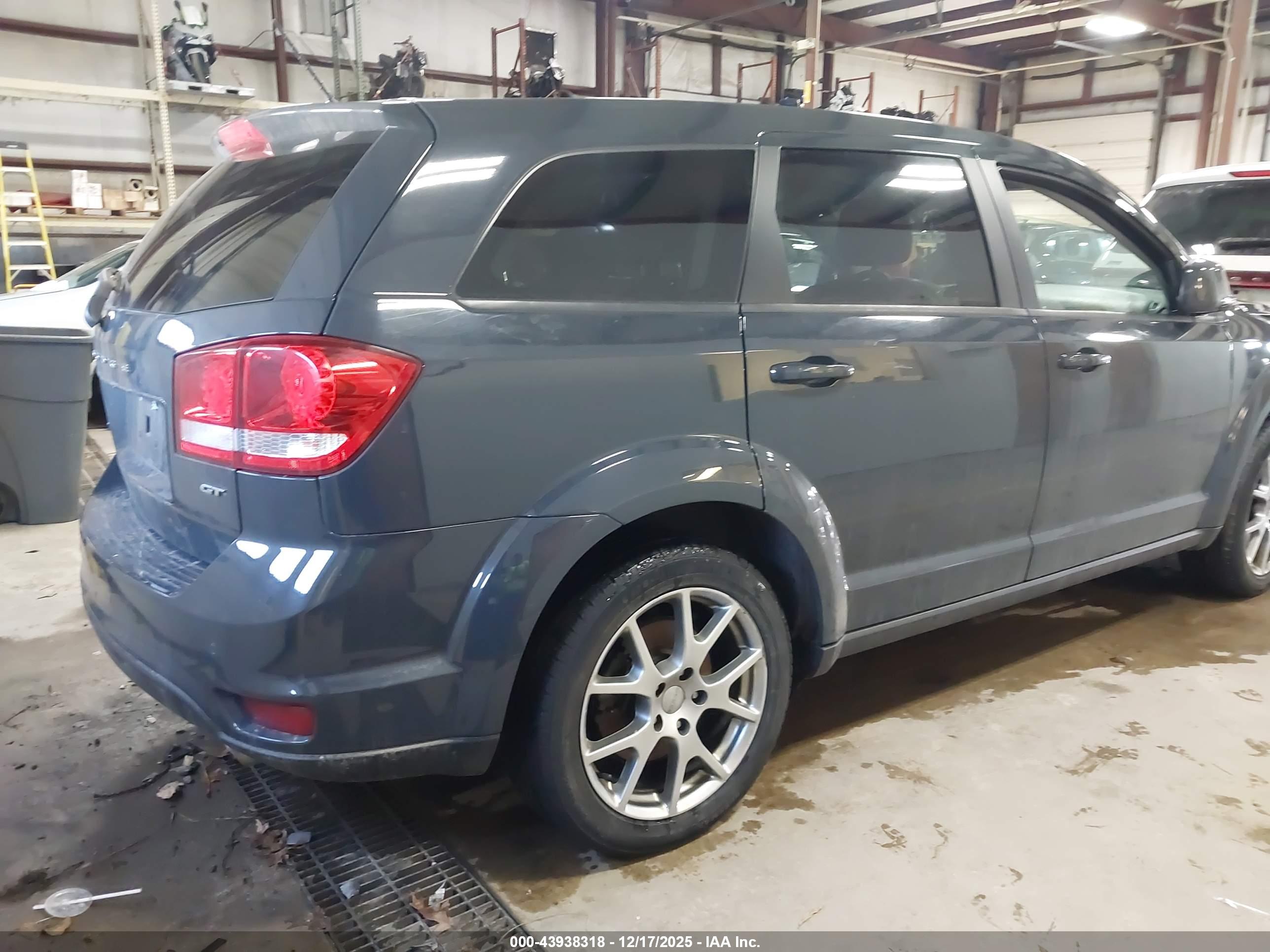 DODGE JOURNEY image 4