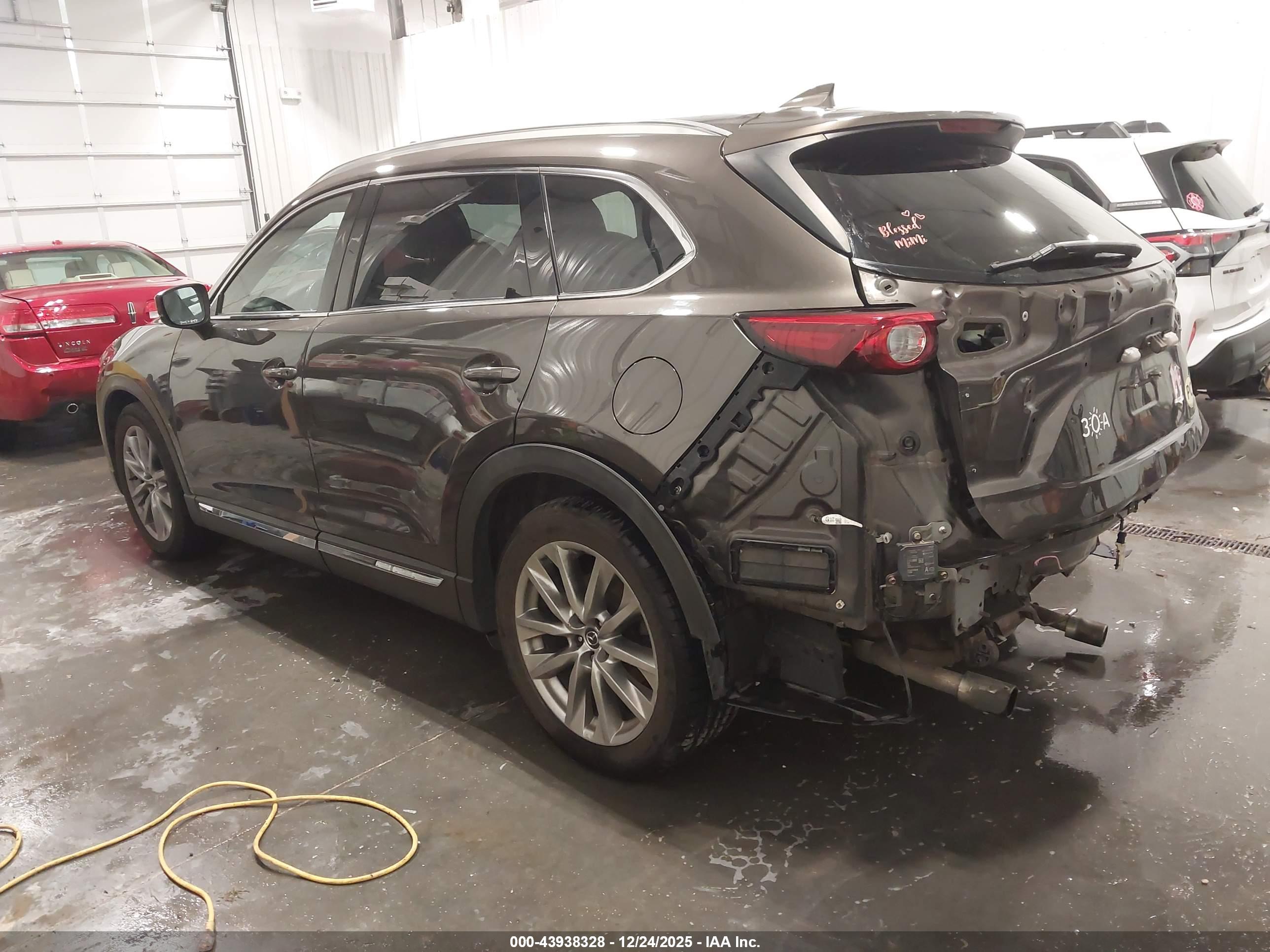 MAZDA CX-9 image 3