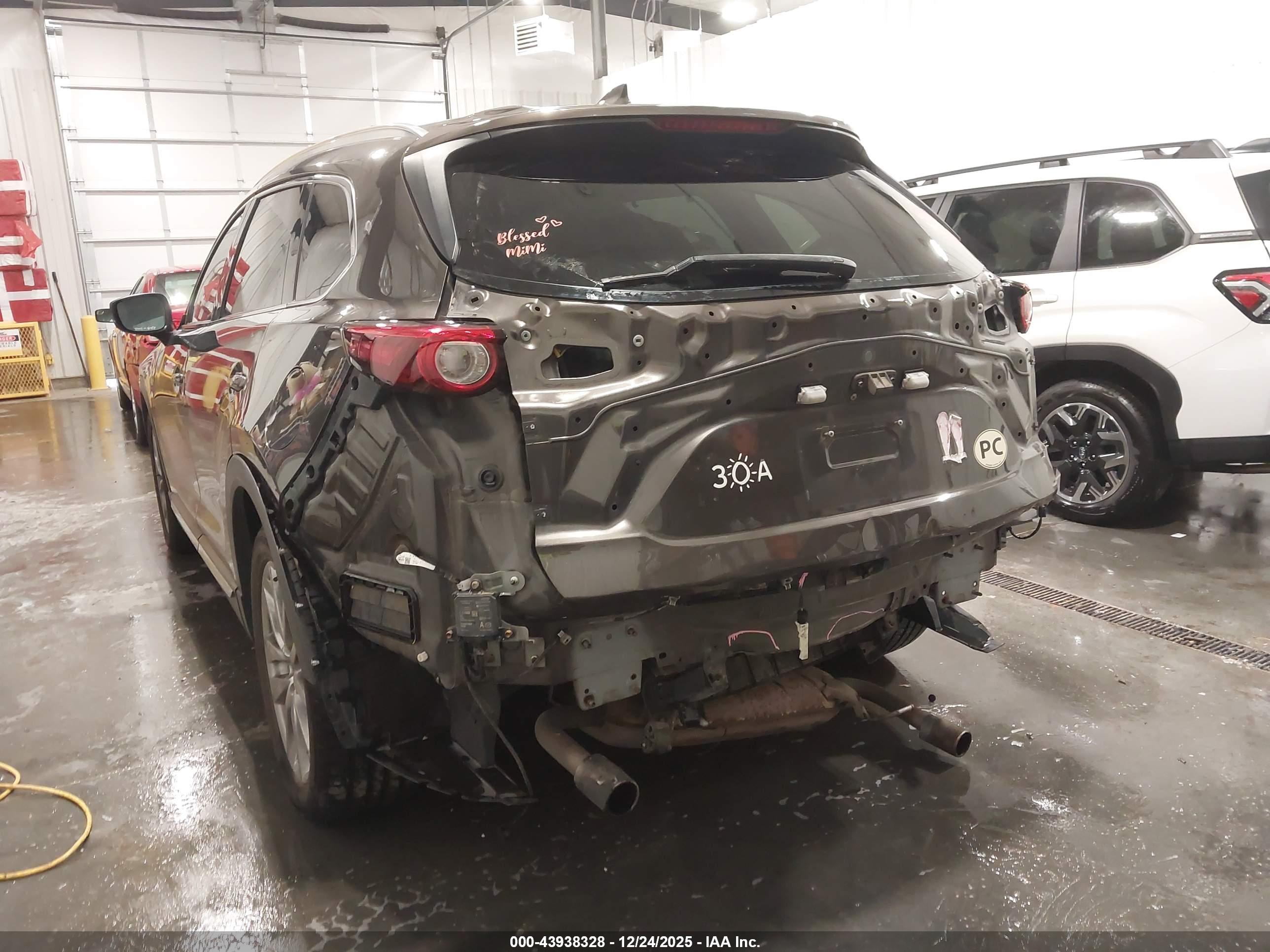 MAZDA CX-9 image 6