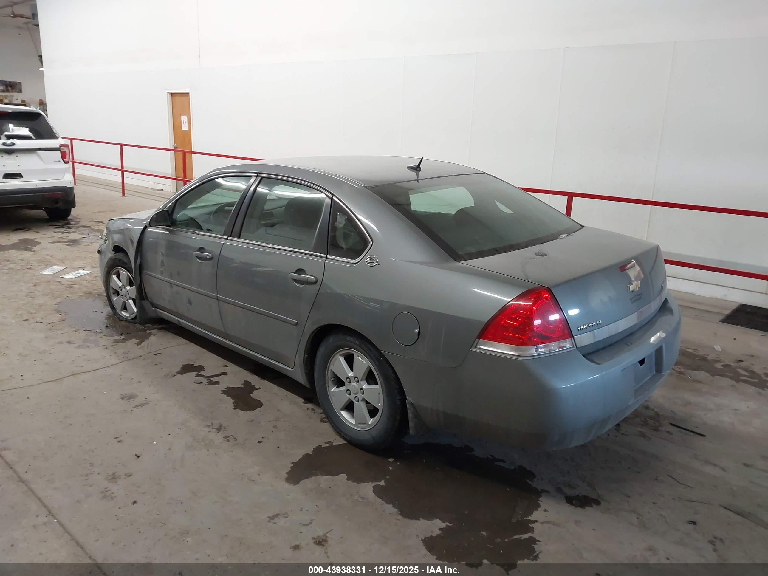 CHEVROLET IMPALA image 3