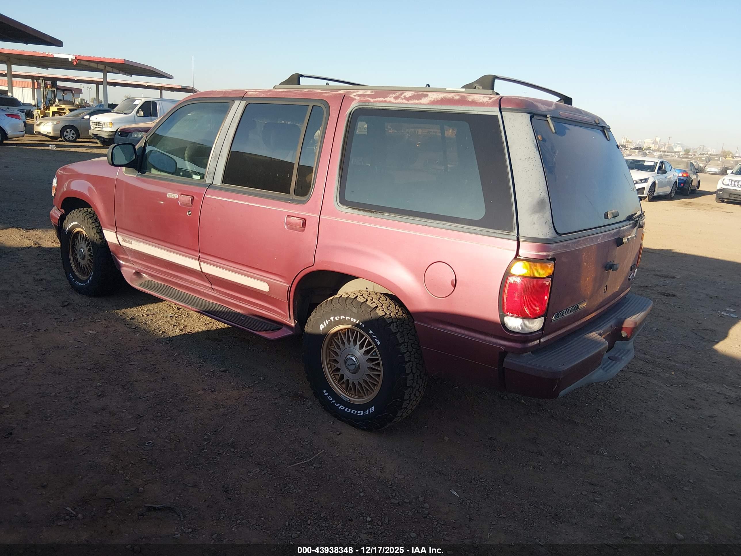 FORD EXPLORER image 3