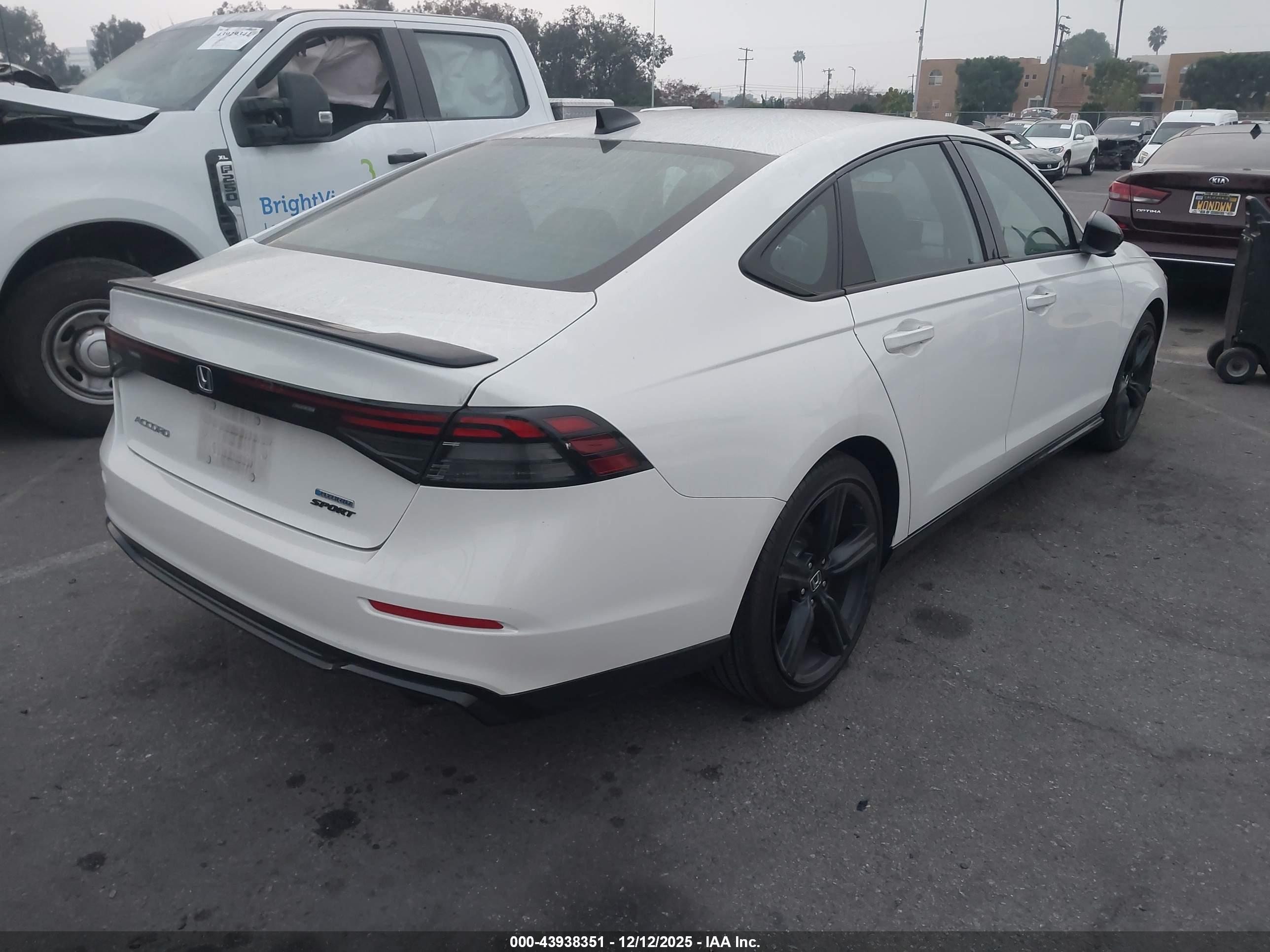 HONDA ACCORD image 4
