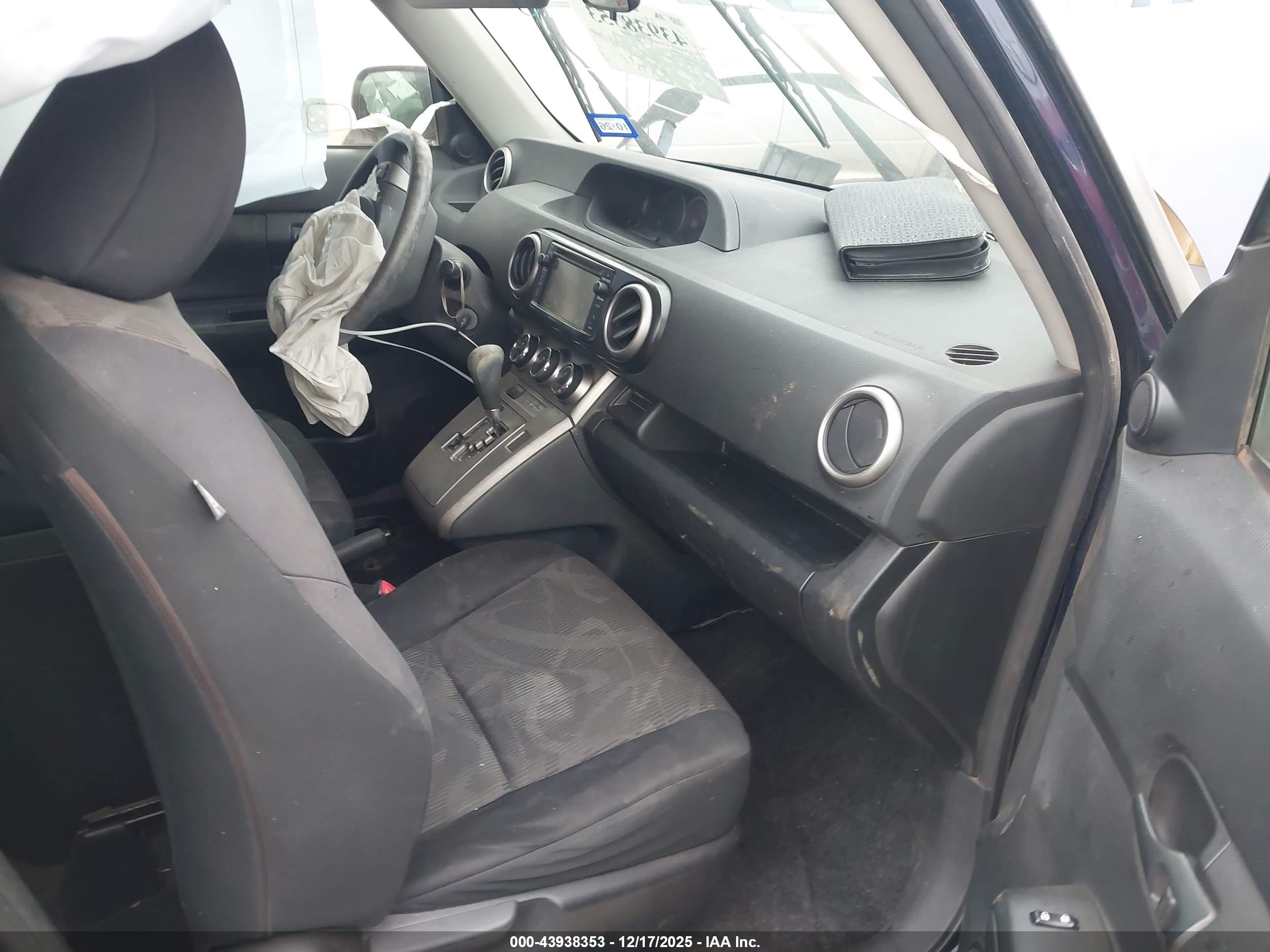 SCION XB image 5