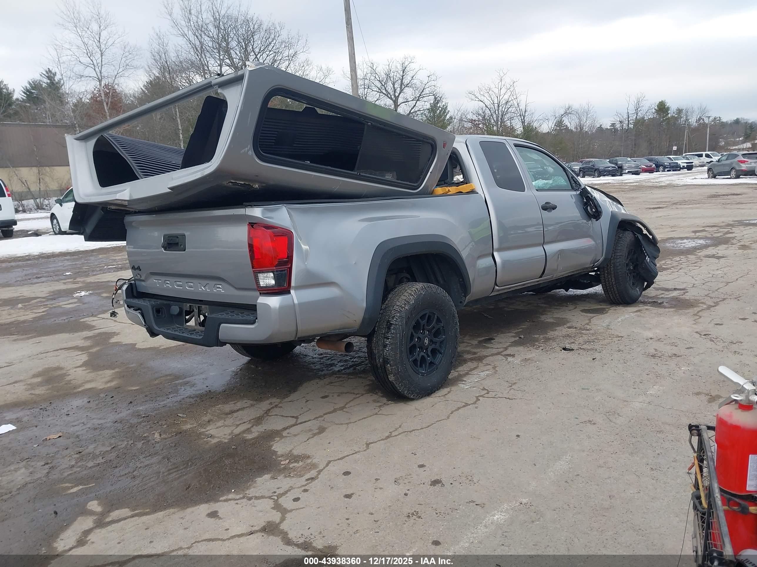TOYOTA TACOMA image 4