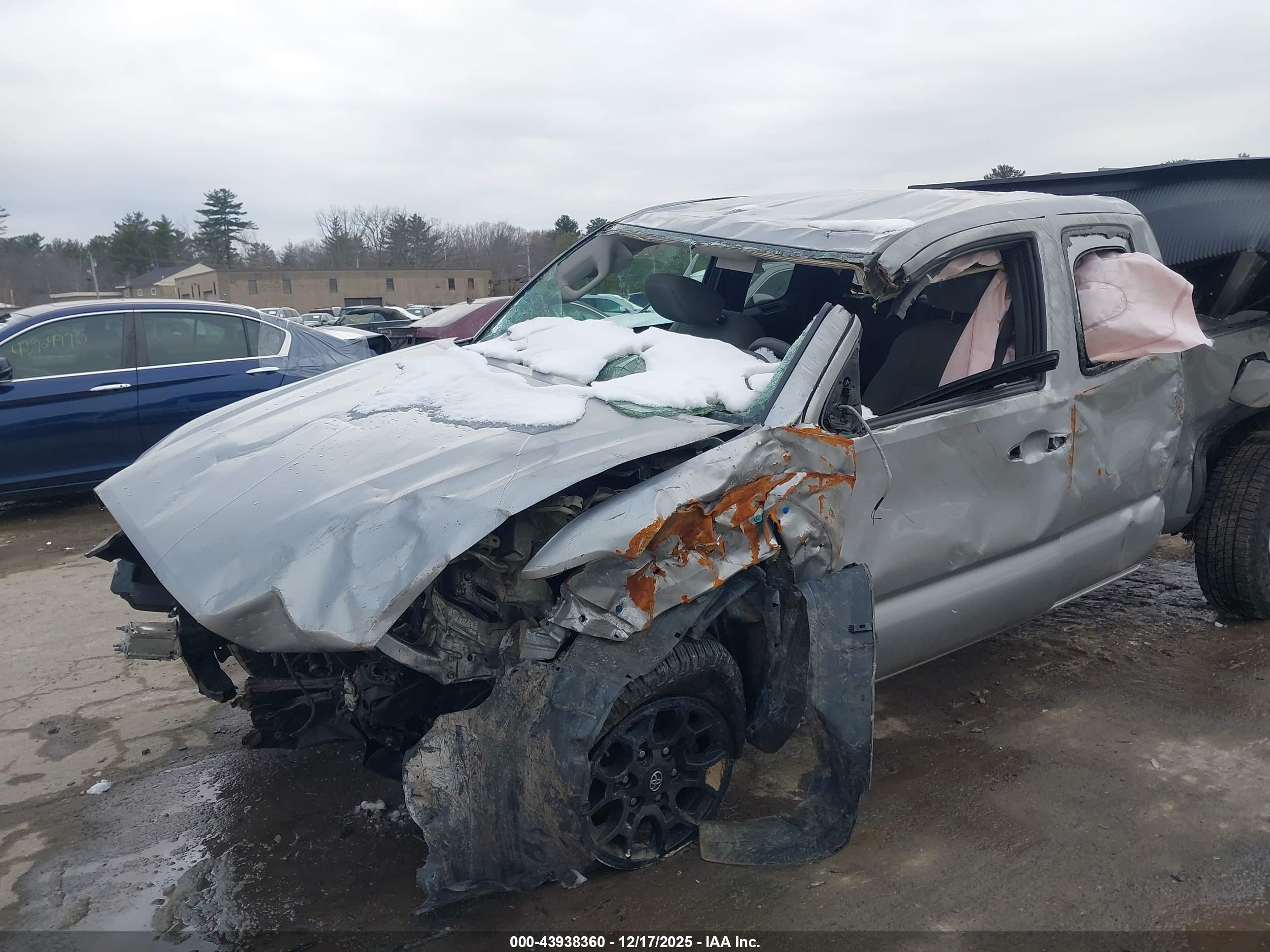 TOYOTA TACOMA image 6