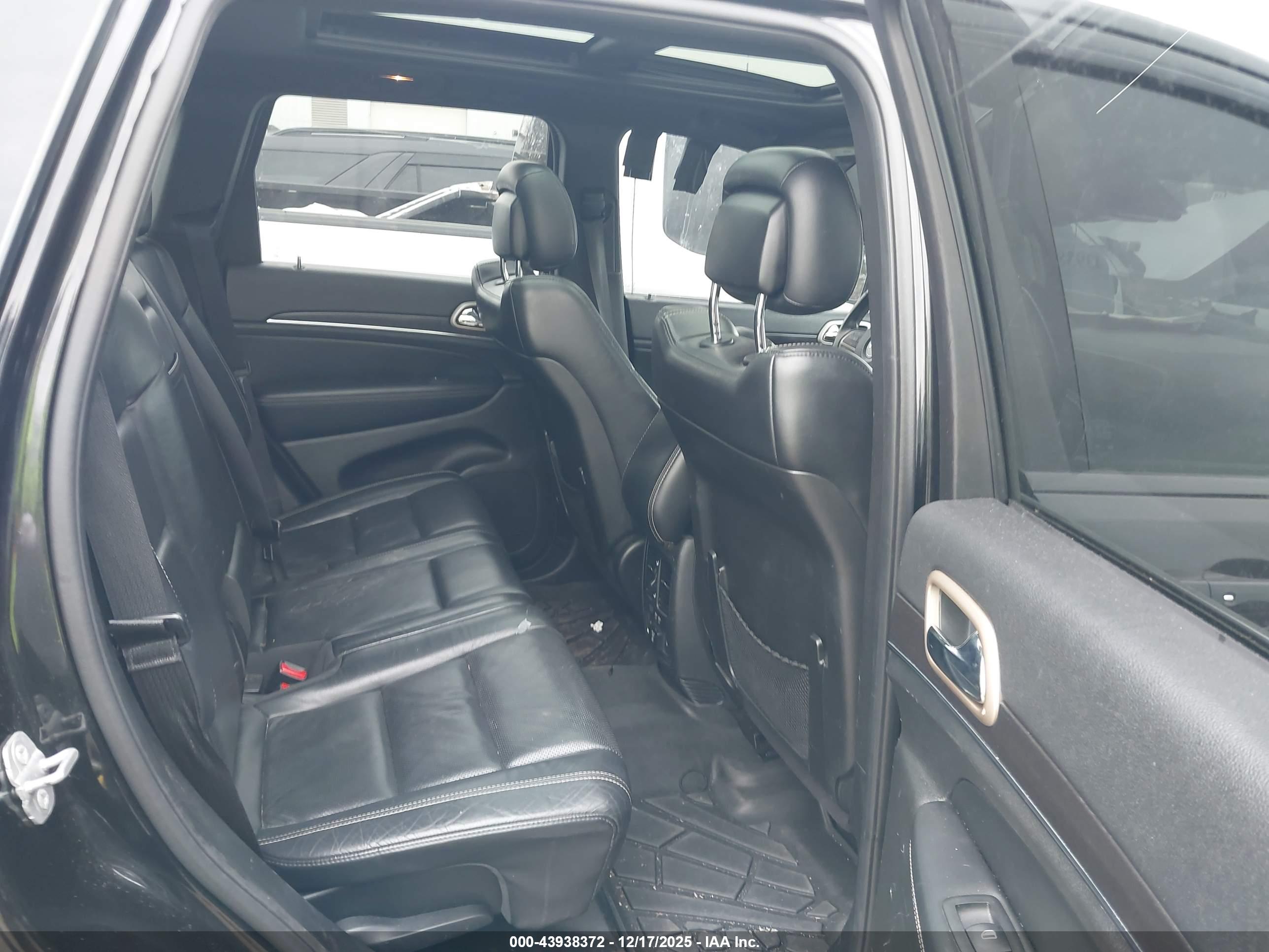 JEEP GRAND image 8
