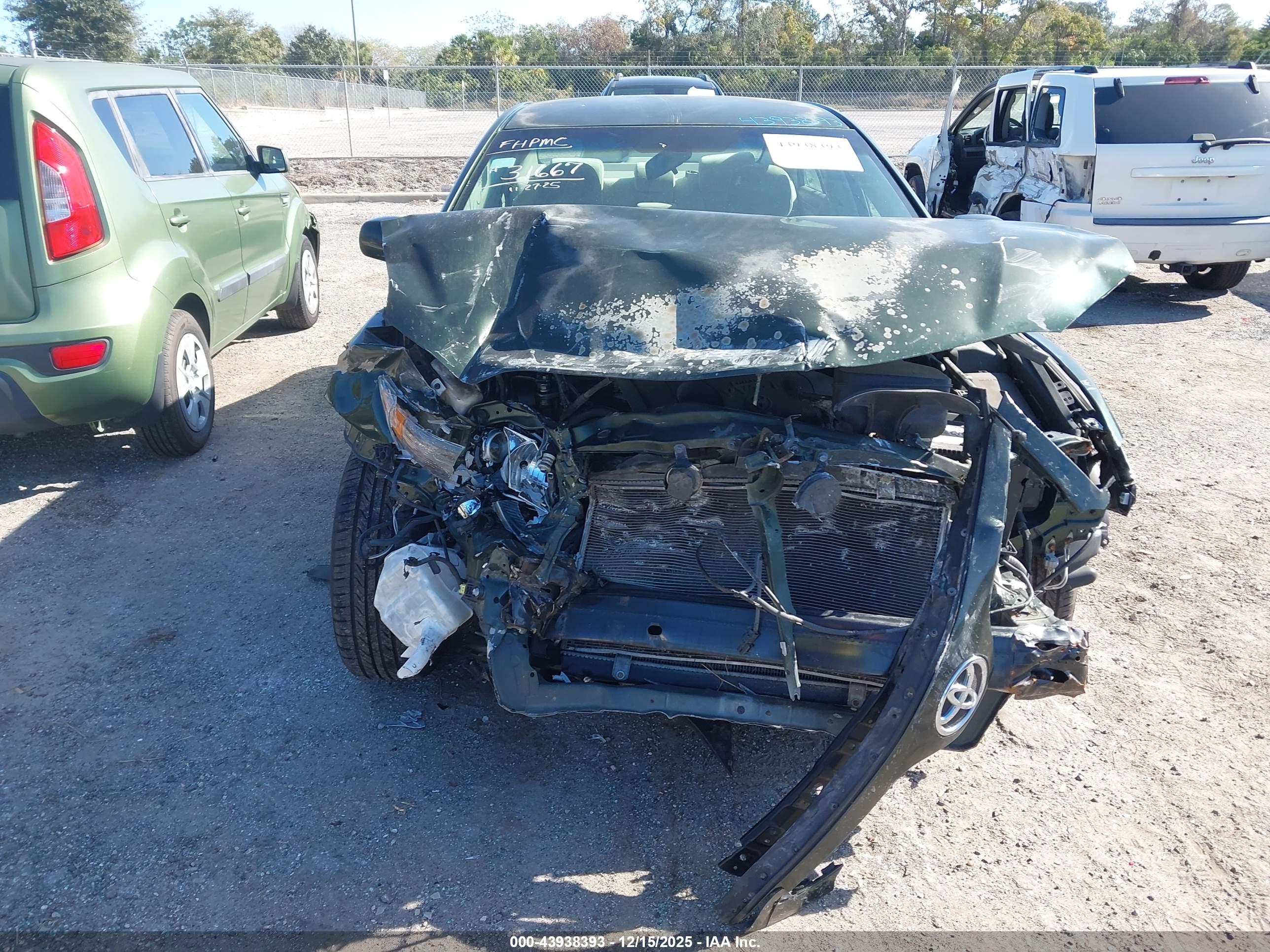 TOYOTA CAMRY image 6