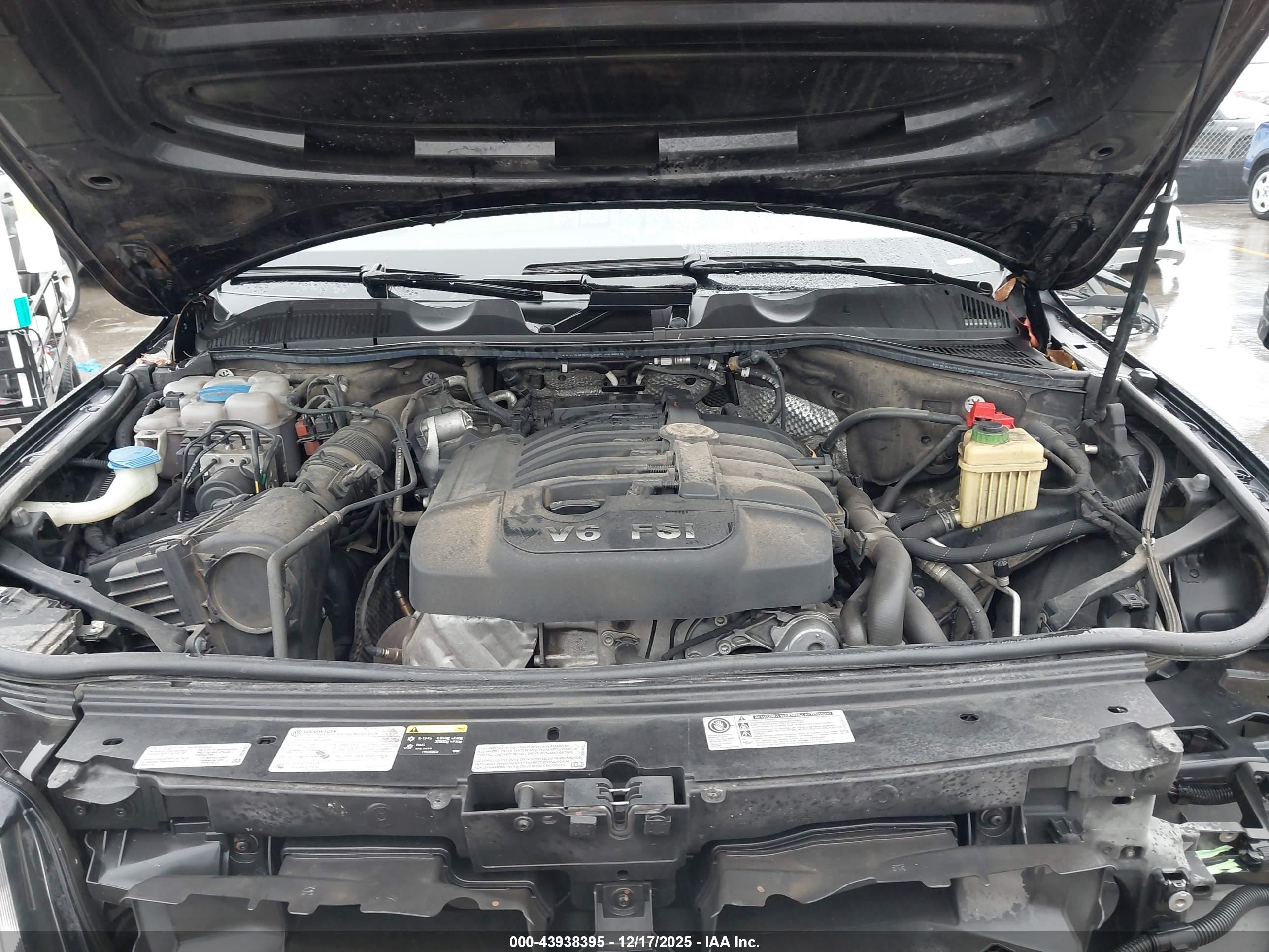 VOLKSWAGEN TOUAREG image 10