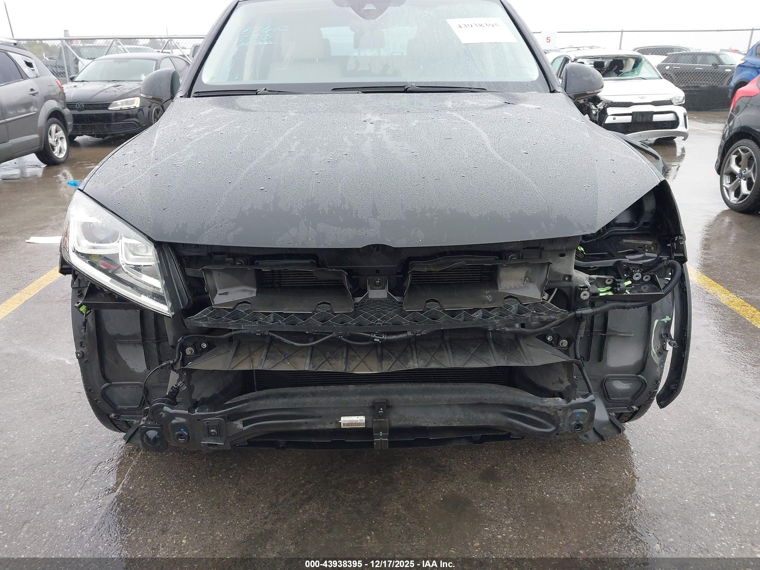 VOLKSWAGEN TOUAREG image 6