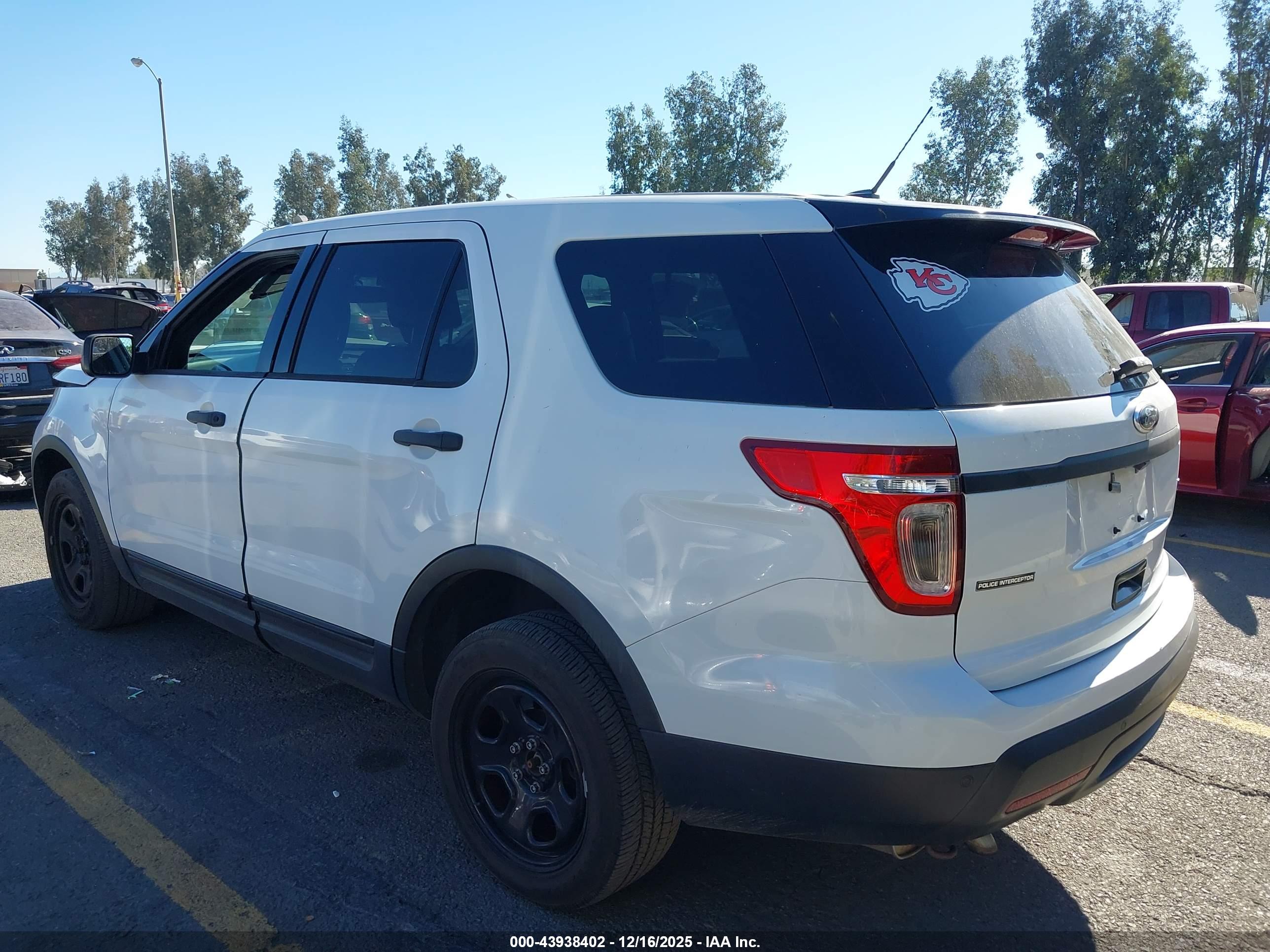 FORD UTILITY image 3