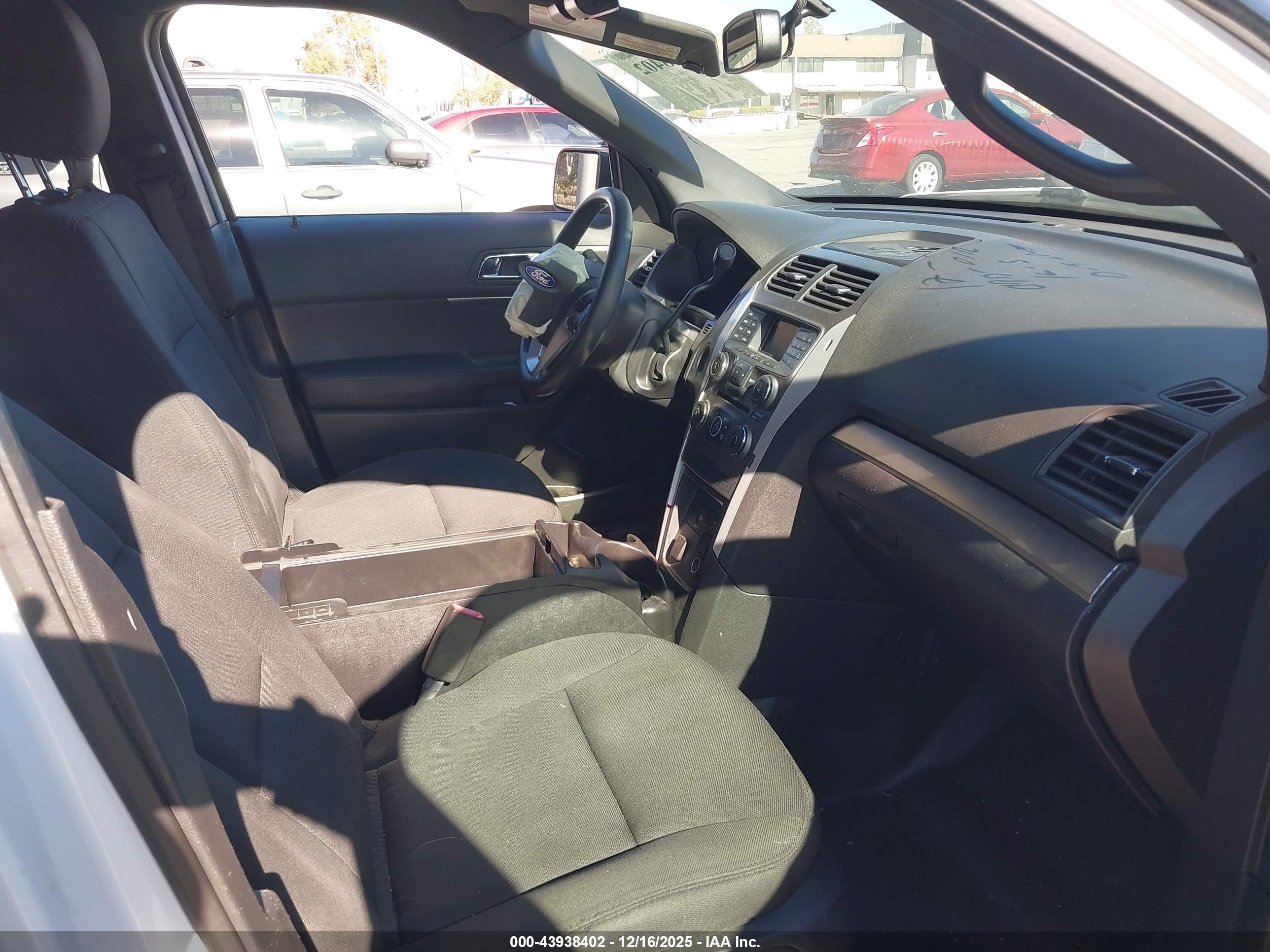 FORD UTILITY image 5