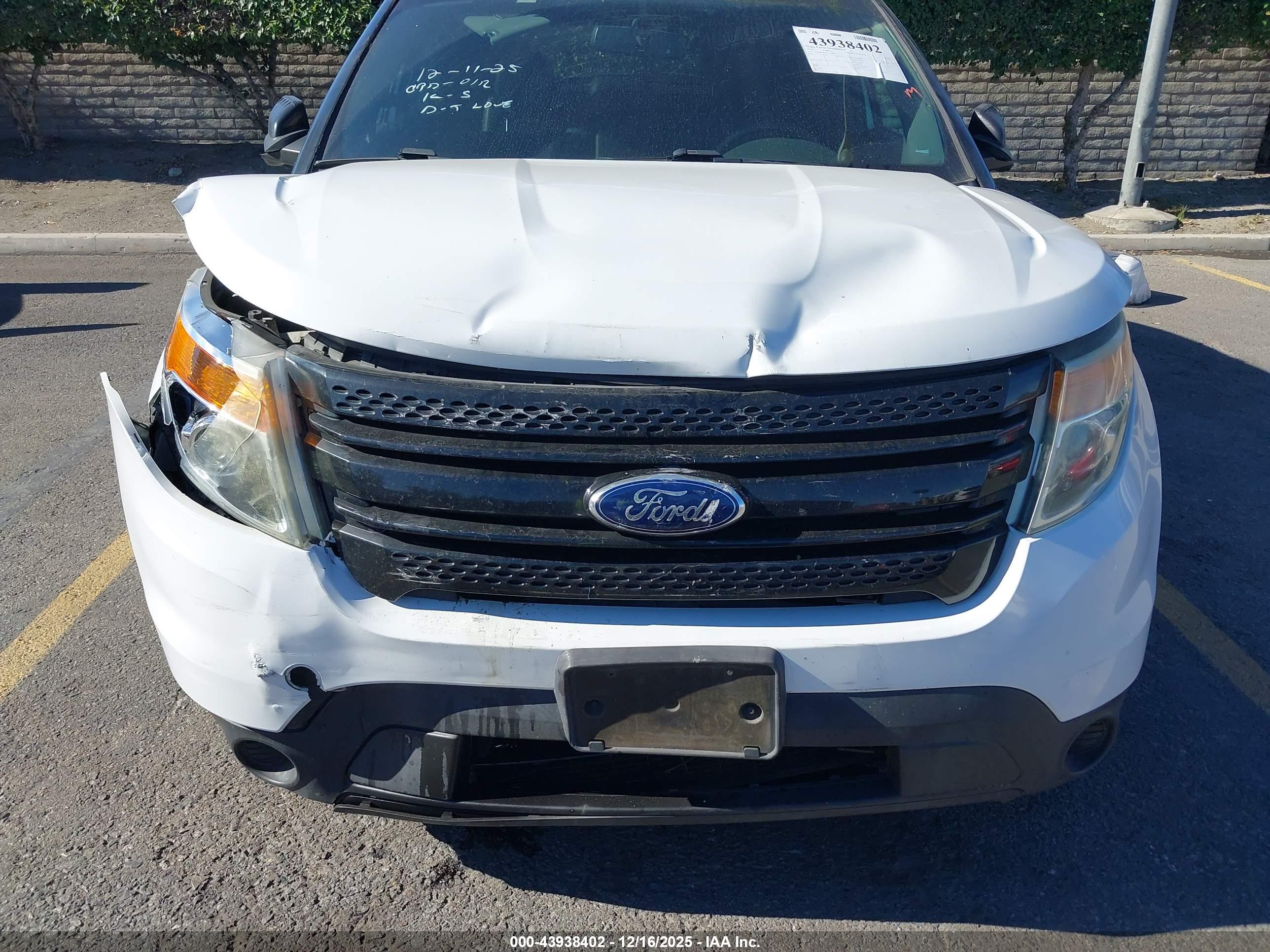 FORD UTILITY image 6