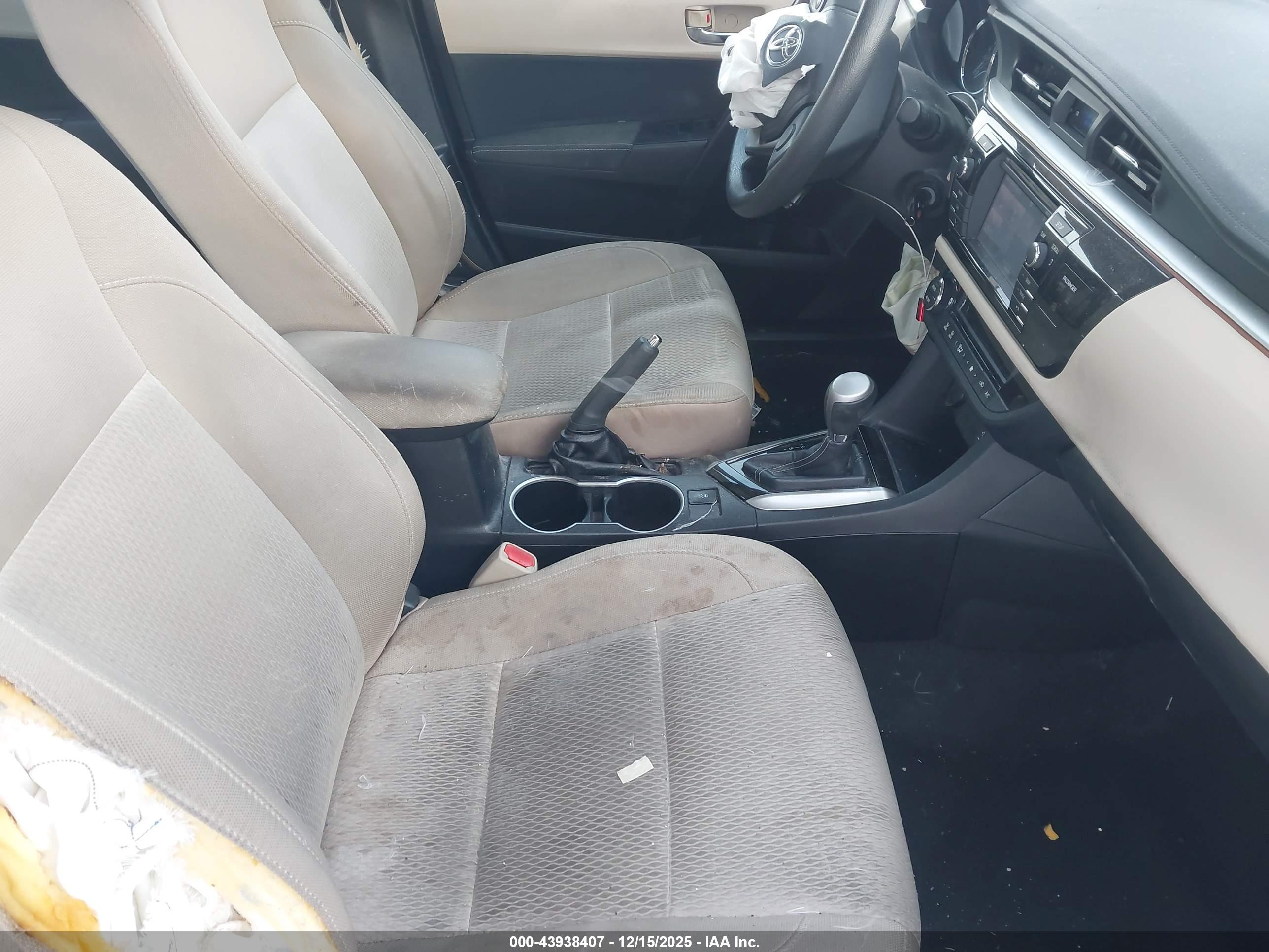 TOYOTA COROLLA image 5