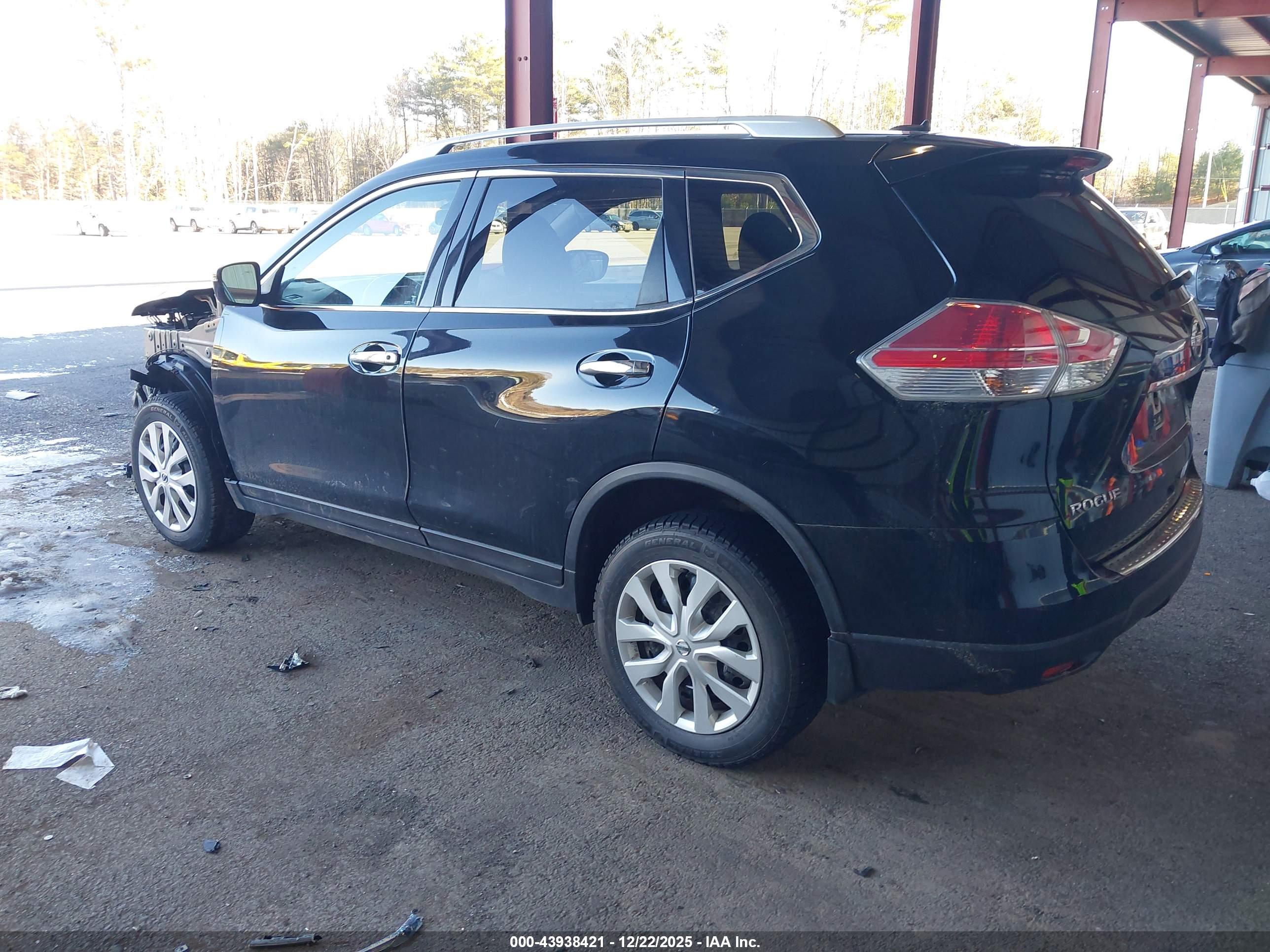 NISSAN ROGUE image 3