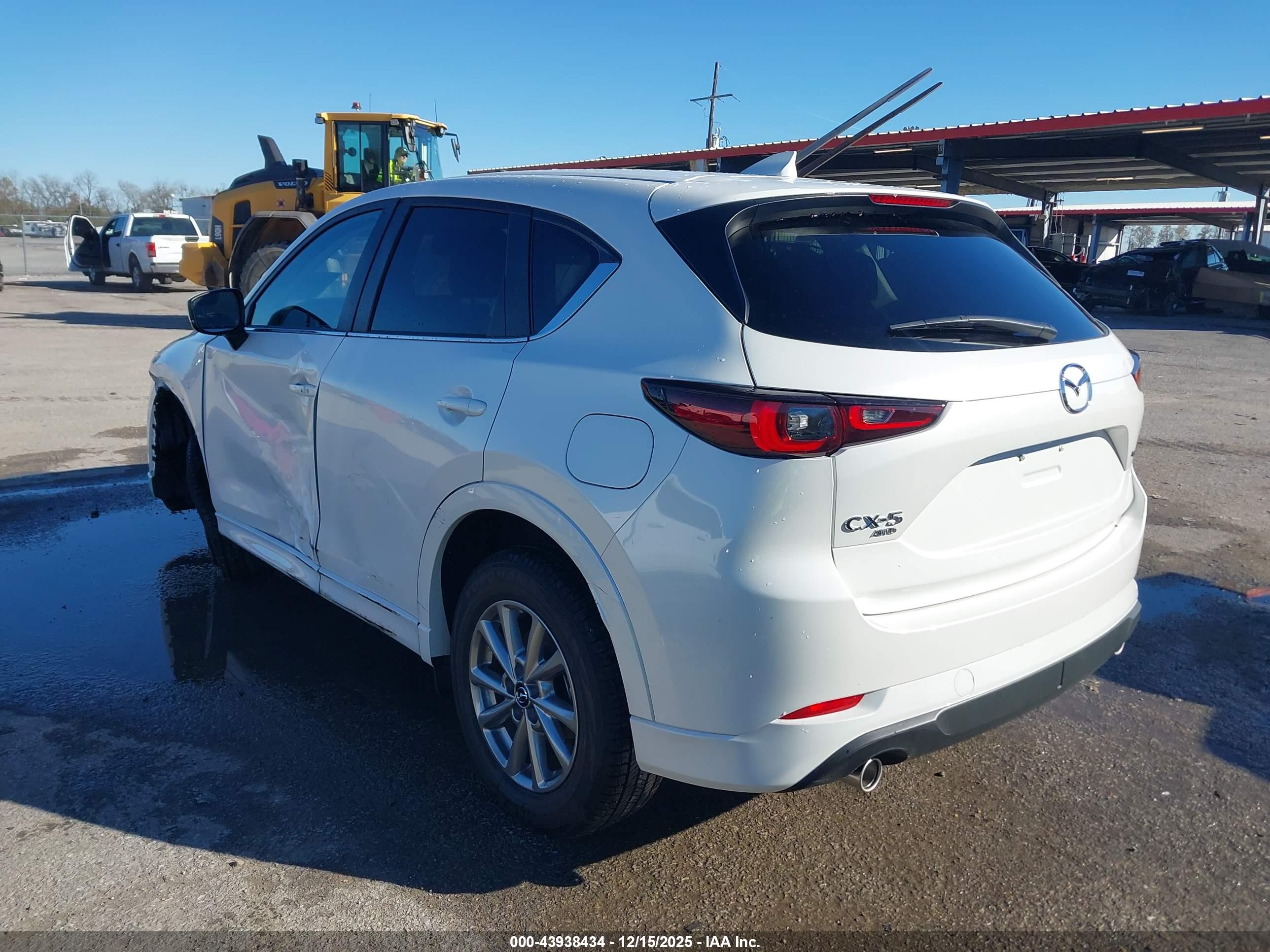 MAZDA CX-5 image 3