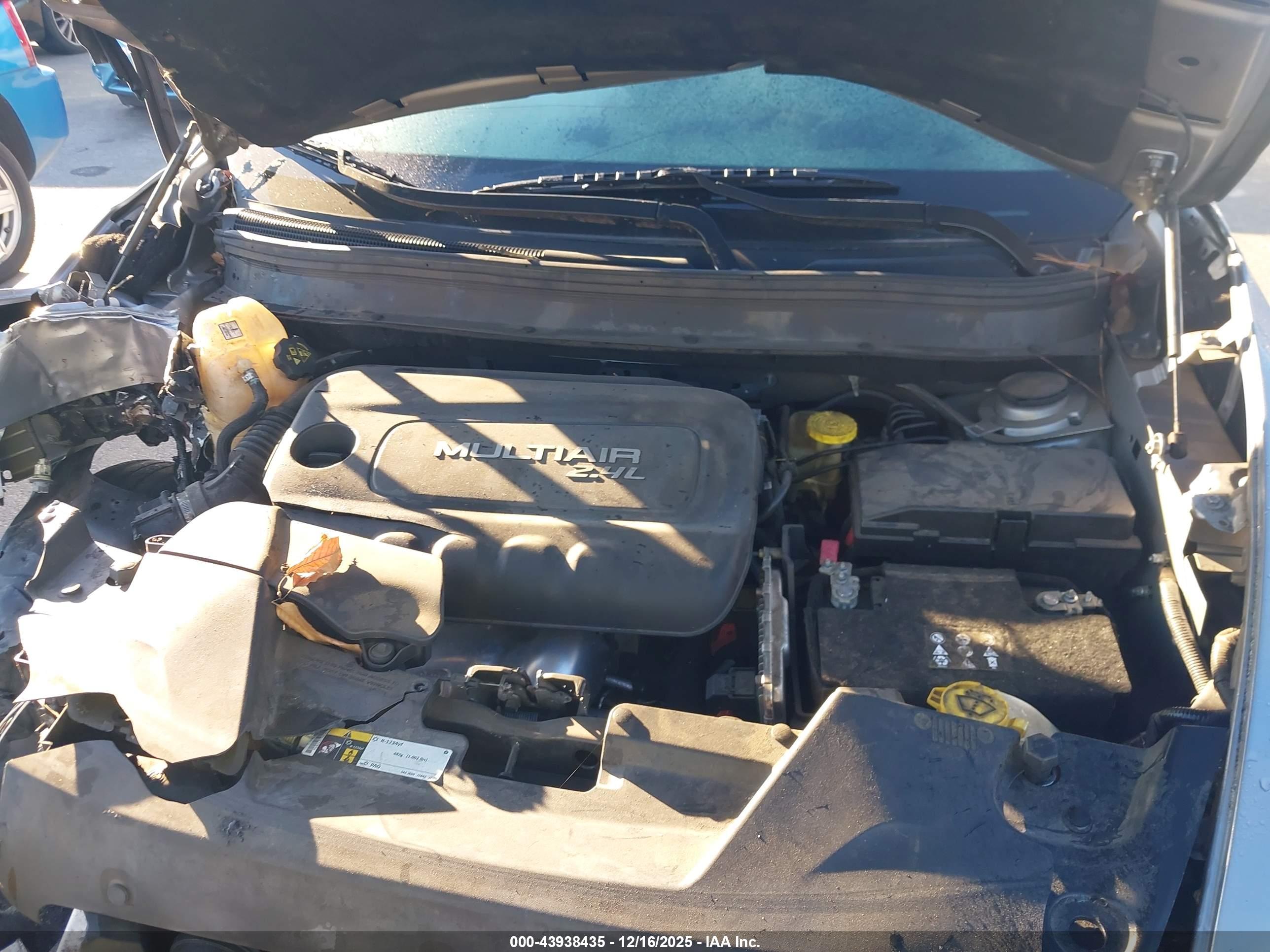 JEEP CHEROKEE image 10